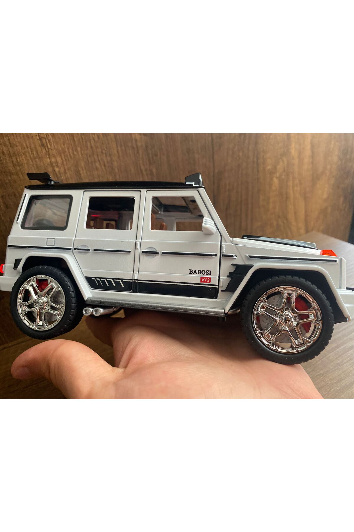 مدل خودرو MERCEDES G65 JEEP CAR G63 BRABUS ROCKET درهای فلزی باز اورجینال scntoys
