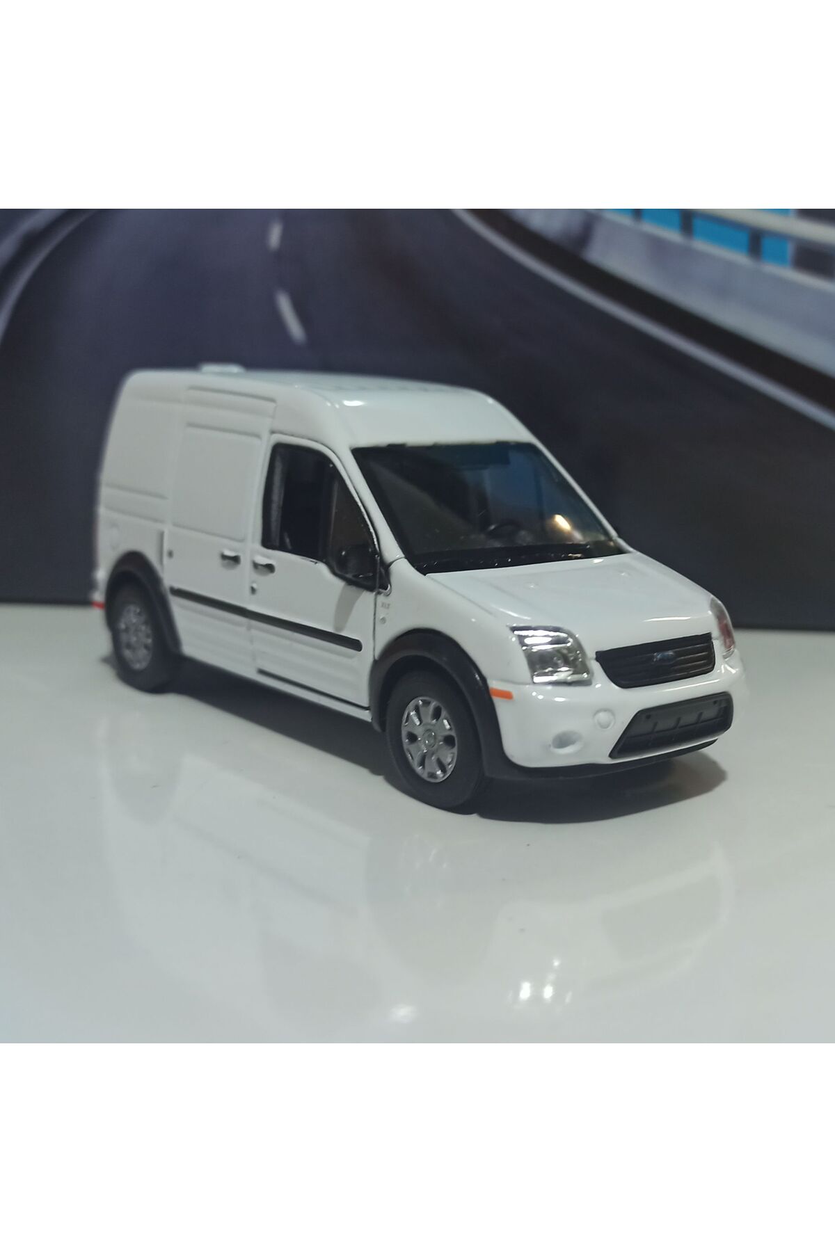 مدل خودرو TRANSIT CONNECT METAL PULL DROP CAR اورجینال WELLY