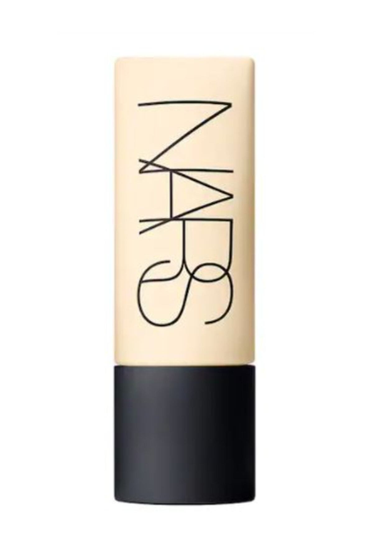 Nars پایه مات نرم و روشن سیبریا
