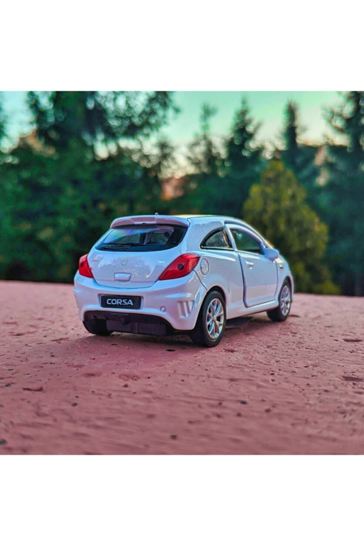 مدل خودرو OPEL CORSA 1 36 SCALE 12CM DIECAST MODEL CAR PULL DROP اورجینال WELLY