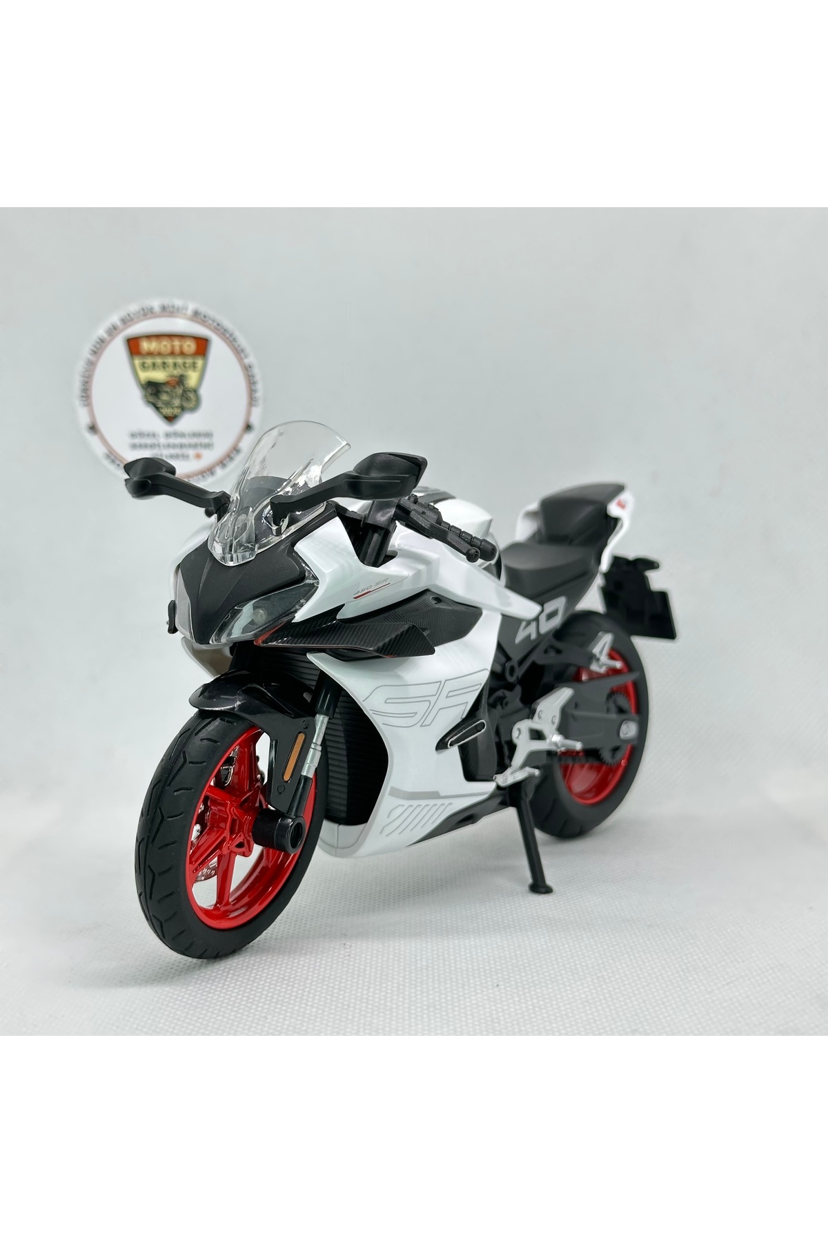 مدل خودرو موتورسیکلت CFMOTO 450 SR 1:12 LIGHTED DIECAST – فلزی با LED اورجینال MotoGarage
