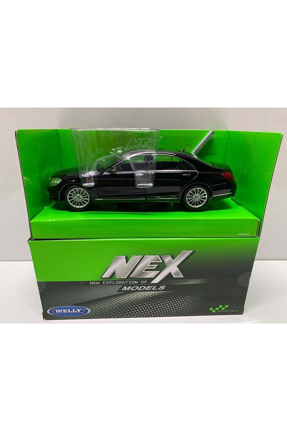 مدل خودرو 1.24 SCALE WELLY BRAND دارای مجوز مرسدس بنز S کلاس سیاه رنگ اورجینال WELLY