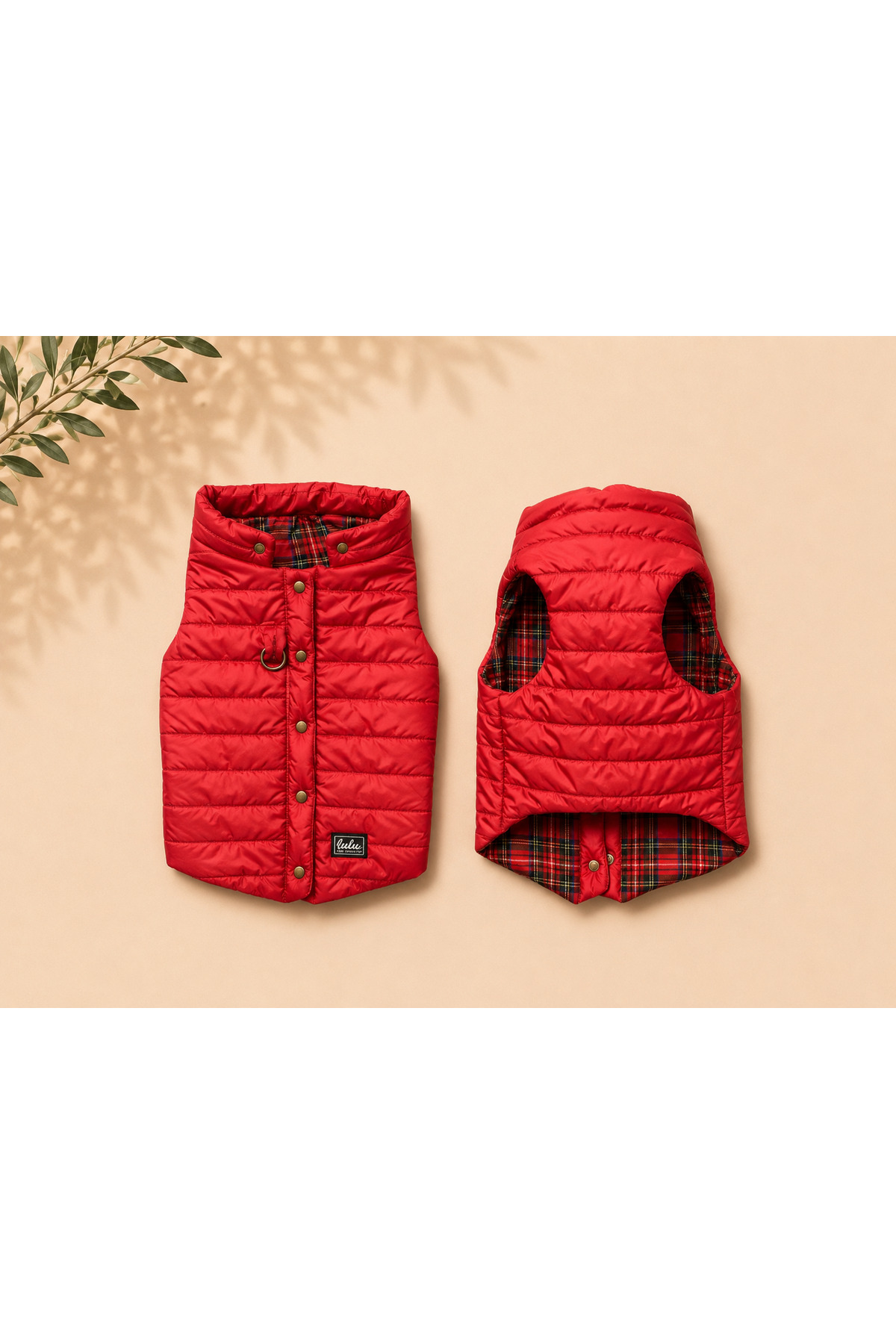 کاپشن پافر قرمز سگ لولو د اربن پاپ Lulu The Urban Pup، Urban Red Light Puffer
