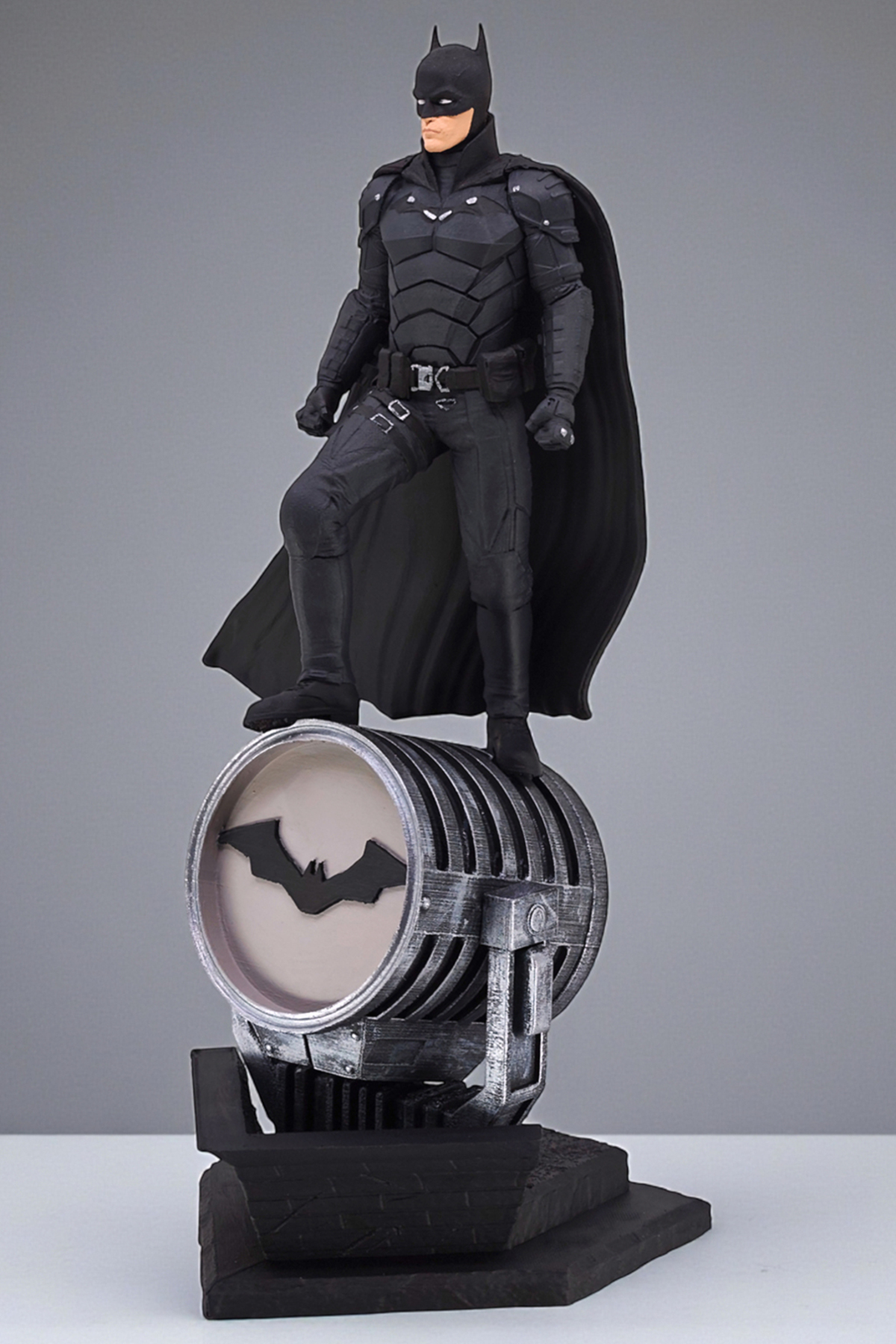 فیگور BATMAN THE DARK KNIGHT FIGURE 34 CM Hunga