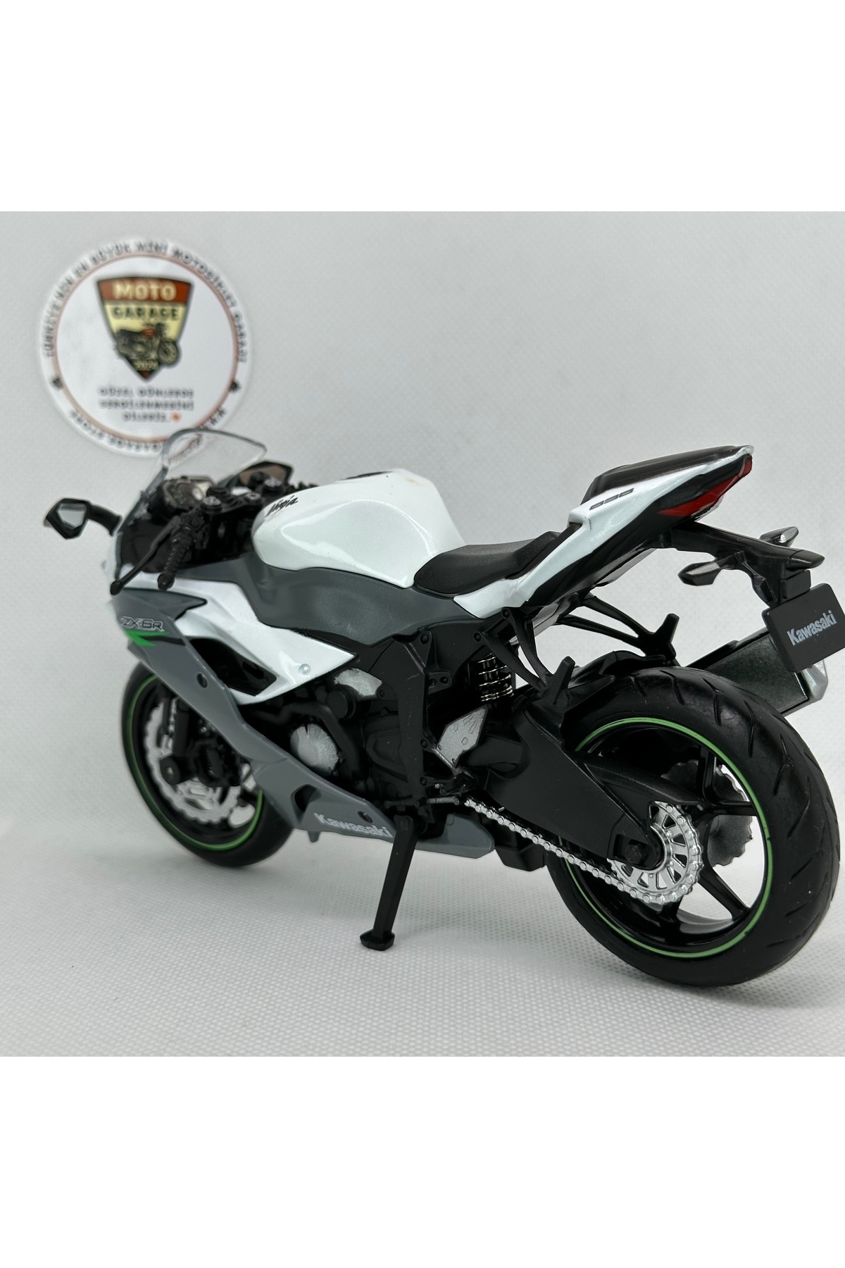 مدل خودرو موتورسیکلت KAWASAKI NINJA ZX 6R 1:12 DIECAST – اسباب بازی و مجسمه فلزی مجاز اورجینال RMZ City