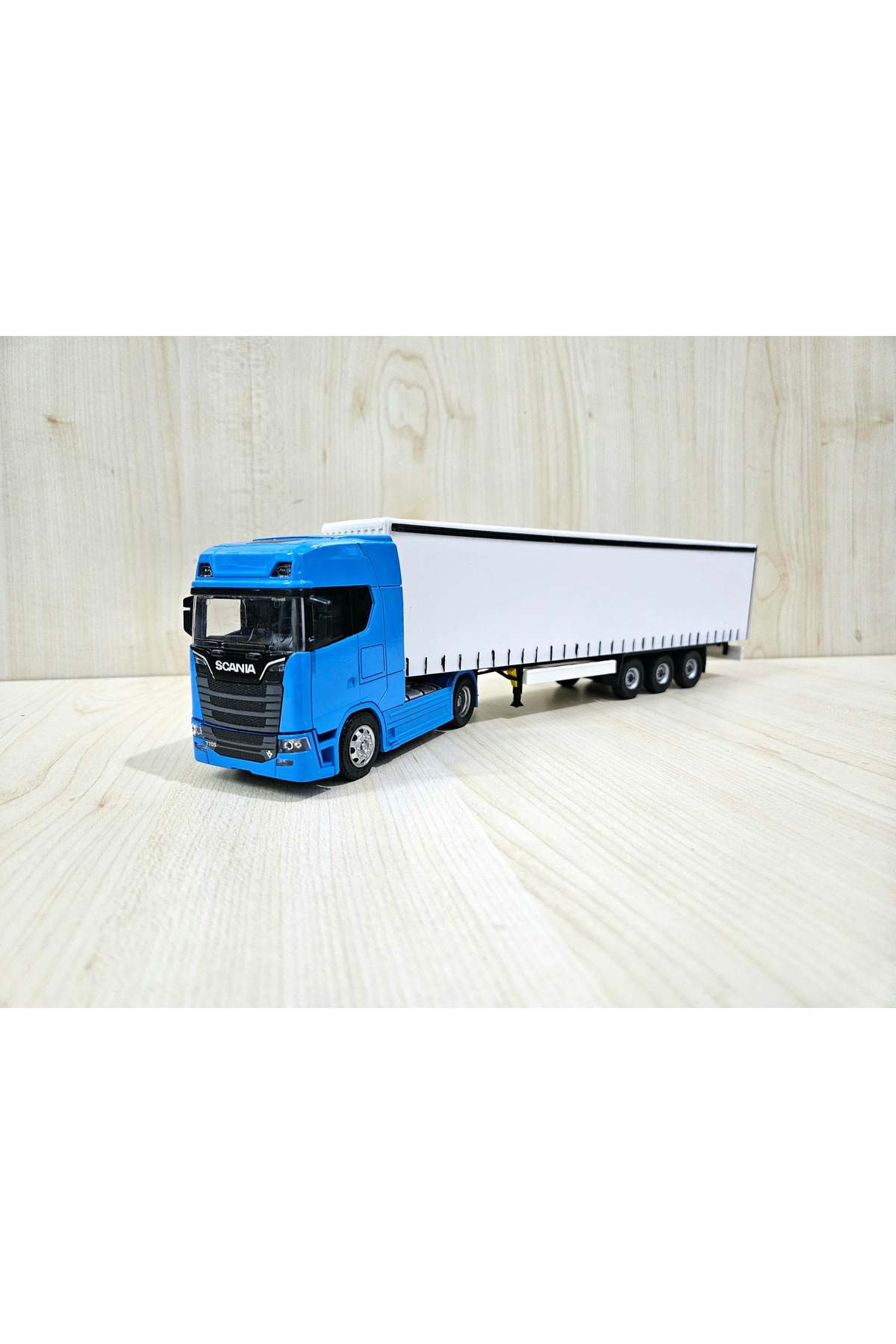 مدل خودرو کامیون SCANIA 770S آبی در مقیاس 1 50 طول 33 سانتی متر نام شرکت را می توان نوشت اورجینال Maket