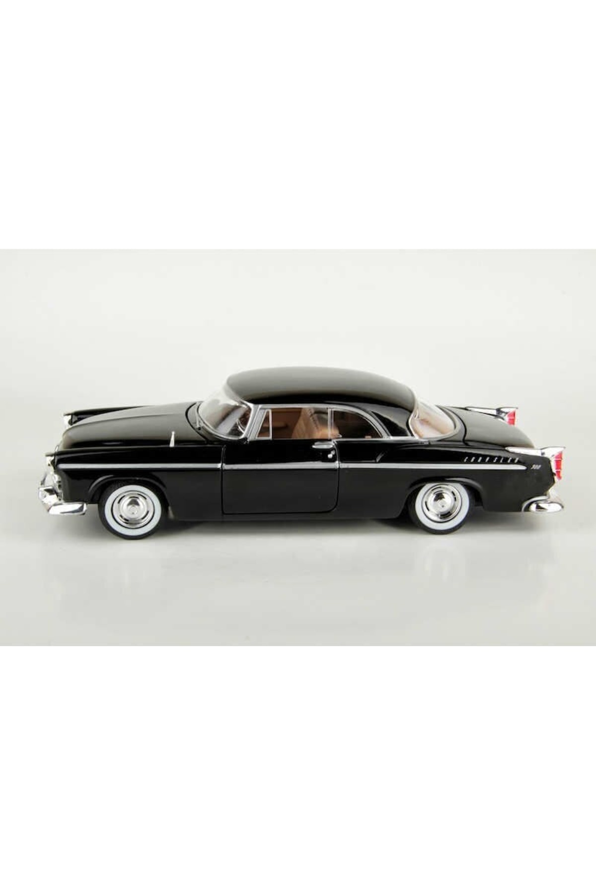 مدل خودرو MOTORMAX 1:24 1955 کرایسلر C300 ماشین مشکی اورجینال Motor Max