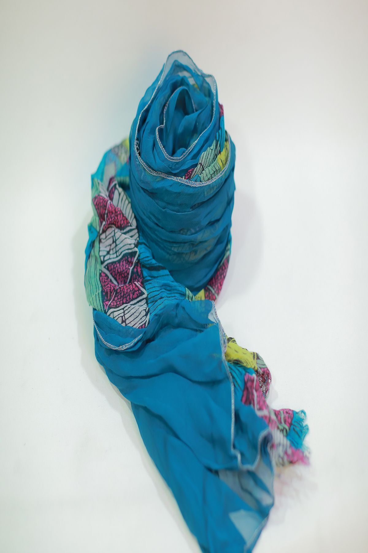 شال زنانه آبی طرح باتیک میستیک Mystic مدل MS-216