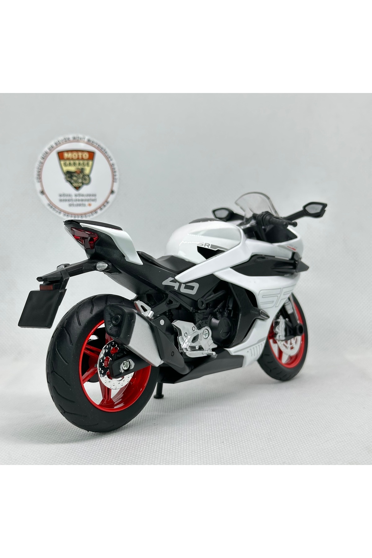 مدل خودرو موتورسیکلت CFMOTO 450 SR 1:12 LIGHTED DIECAST – فلزی با LED اورجینال MotoGarage
