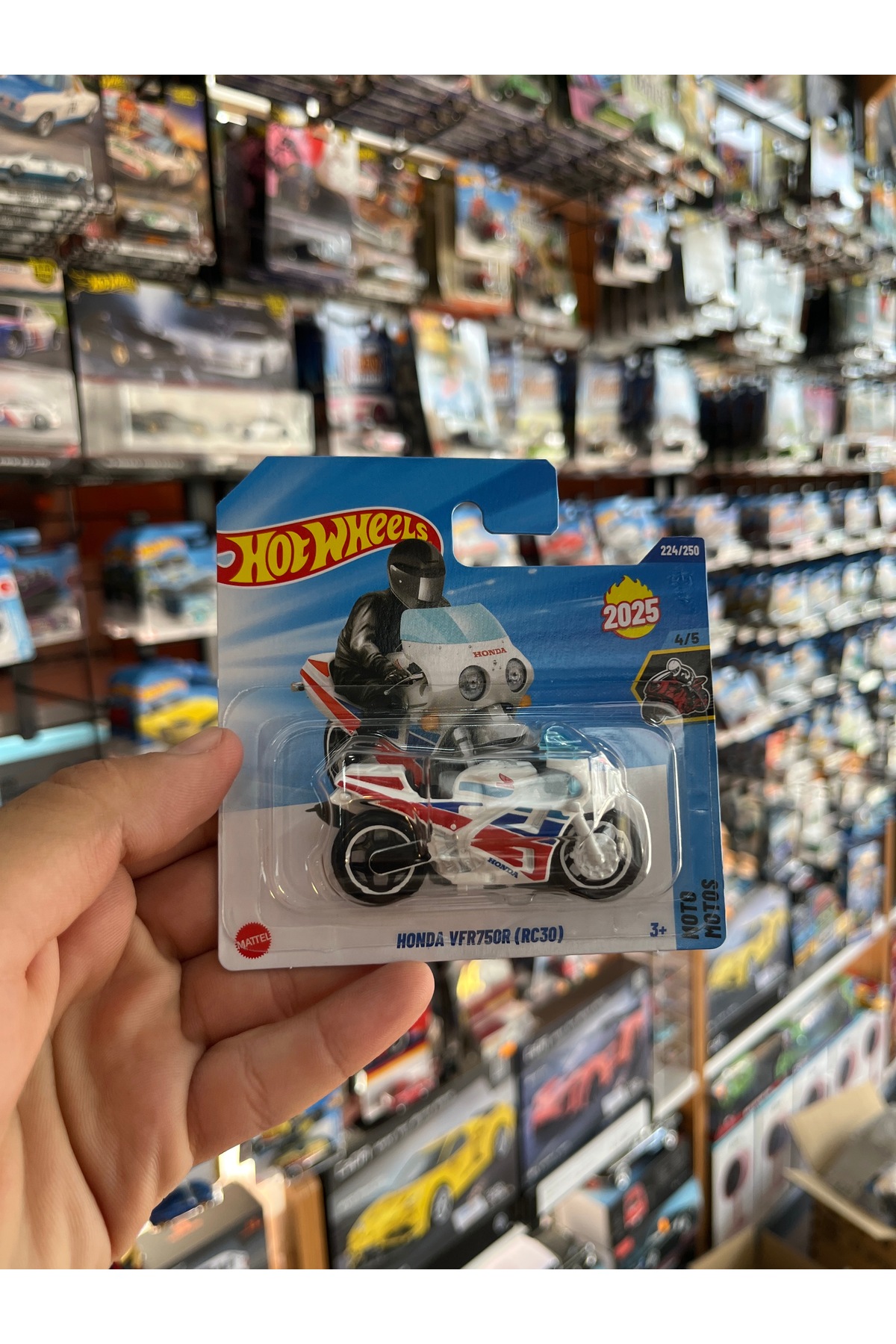 ماشین اسباب بازی هوندا VFR750R RC30 از ترکیه HOT WHEELS