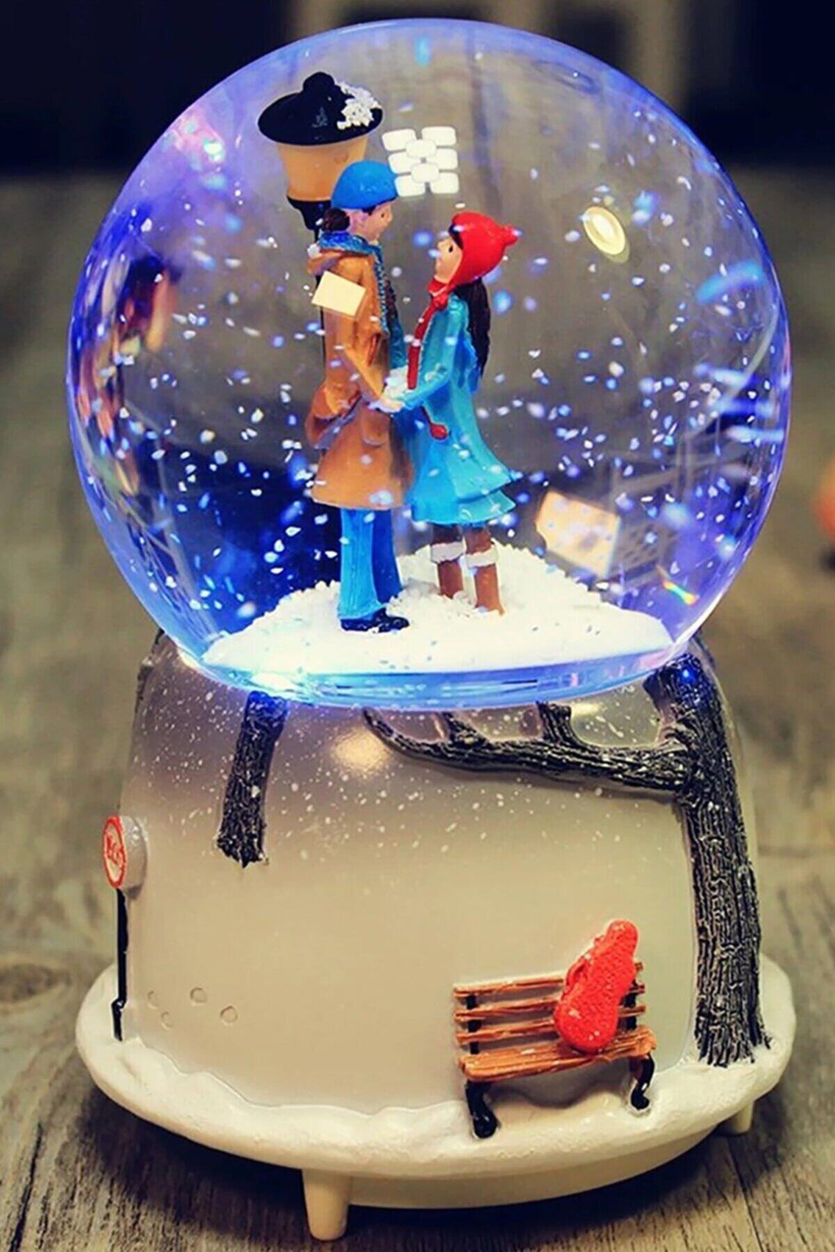 گوی برفی دوستداران عزیز گلوب اسپری شده با مگا سایز موسیقی و نور از ترکیه Ensa Shop