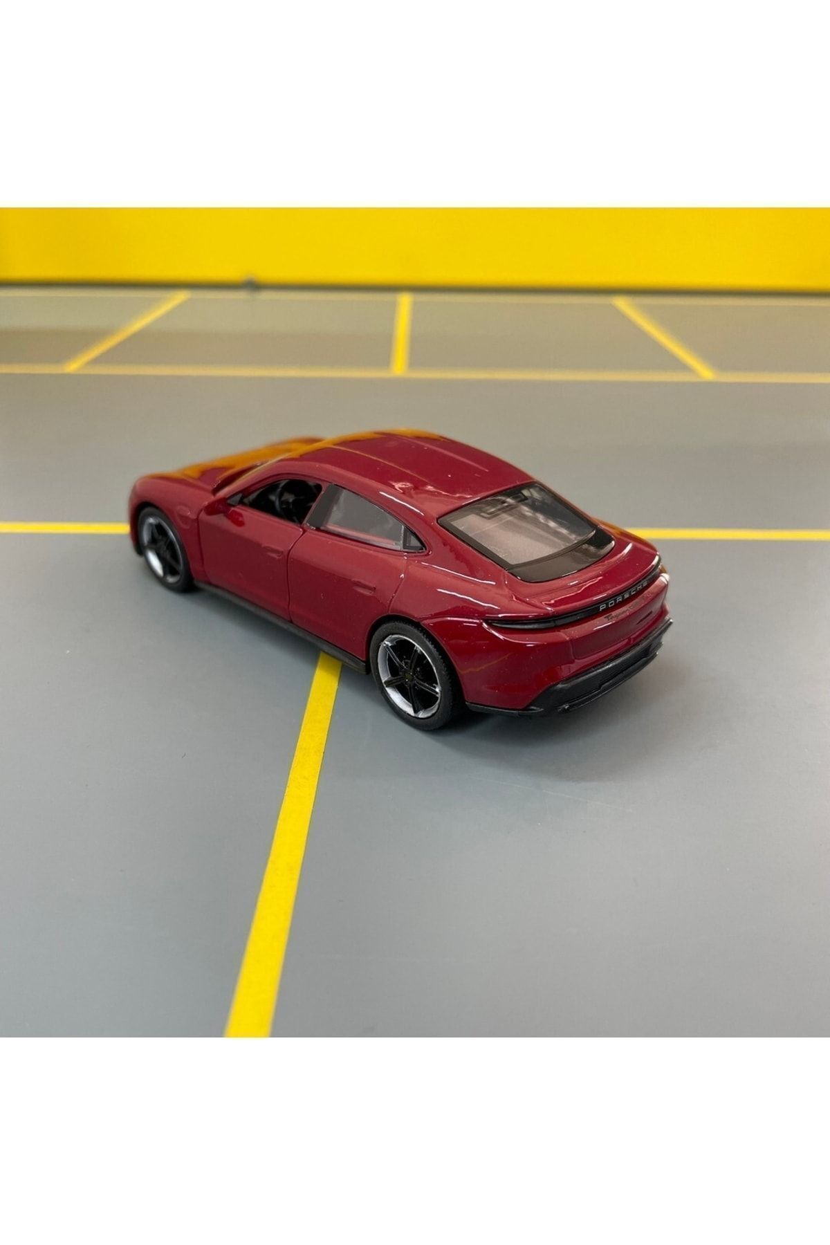 مدل خودرو PORSCHE TAYCAN TURBO S 1 36 SCALE DIECAST METAL MODEL CAR TOY اورجینال Genel Markalar