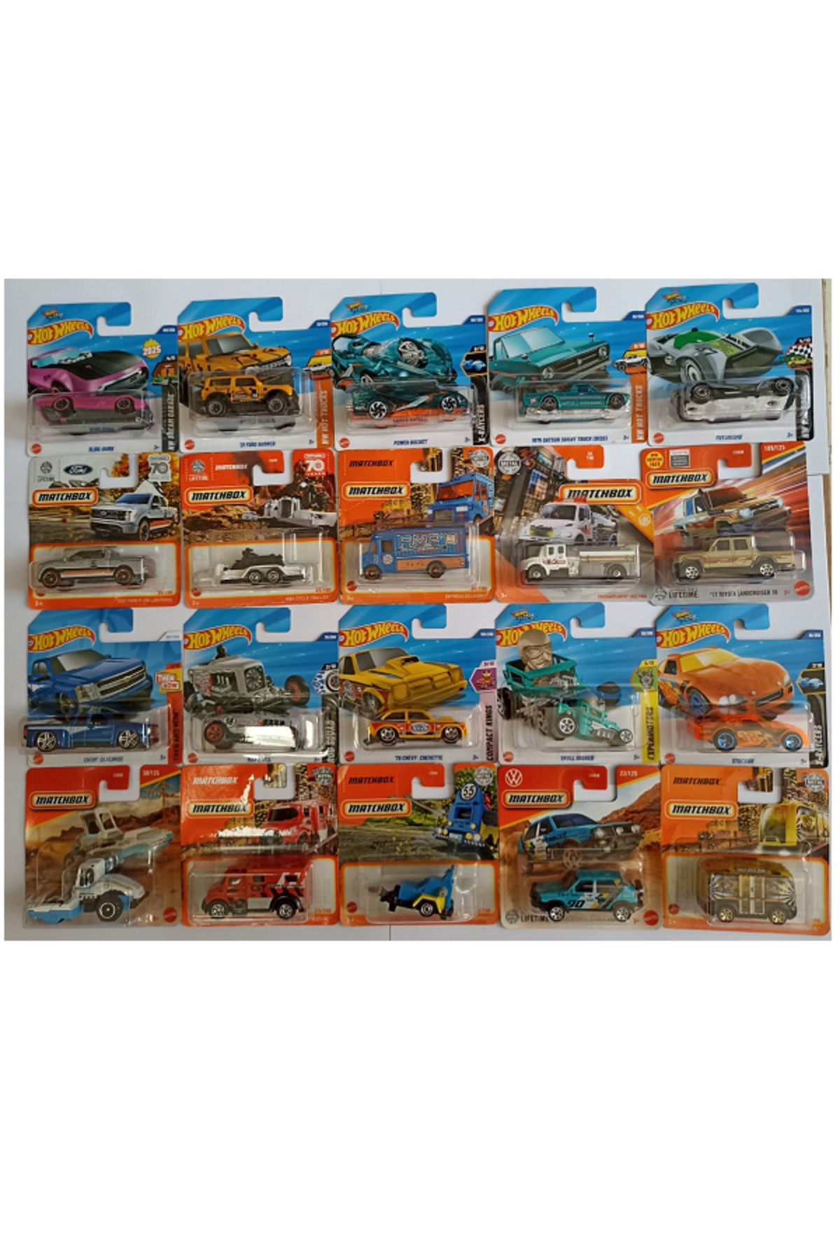 ماشین اسباب بازی جعبه کبریت بیست ست 20 عددی ها بر اساس موجودی مختلط ارسال می شوند HOT WHEELS