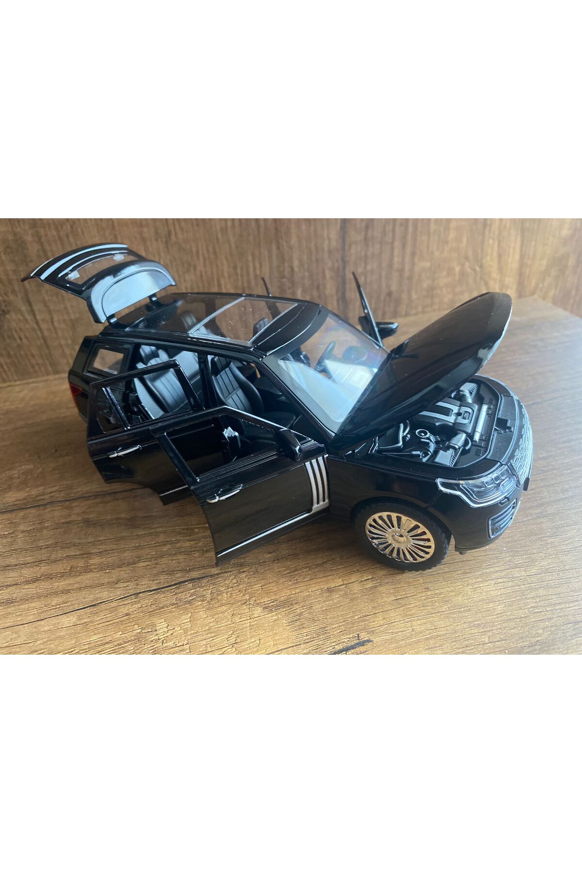 مدل خودرو ماشین رنجروور DIECAST دارای مجوز 6 در باز شده با چراغ های صدا RANGE ROVER VELAR اورجینال scntoys