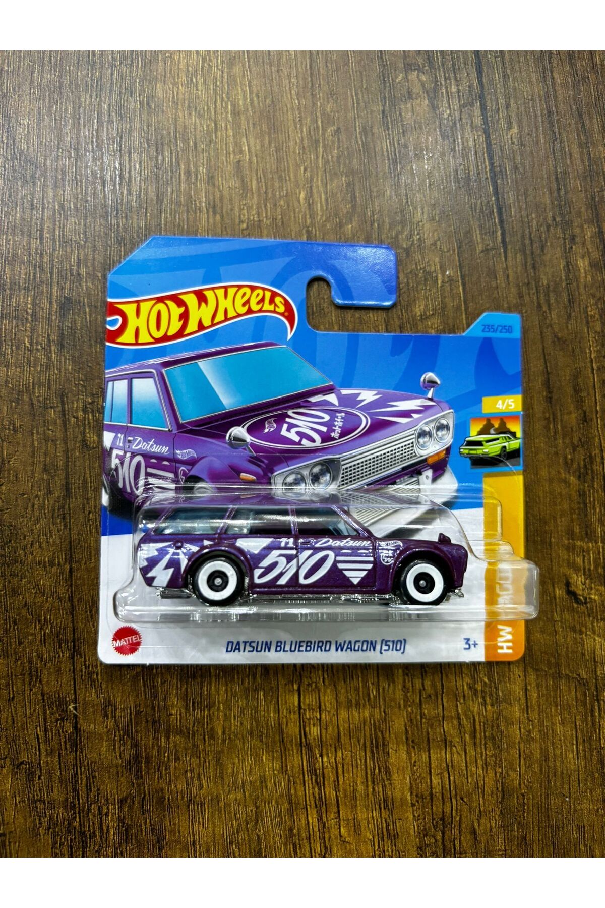 ماشین اسباب بازی DATSUN BLUEBIRD WAGON 510 بنفش هات ویلز اورجینال HOT WHEELS