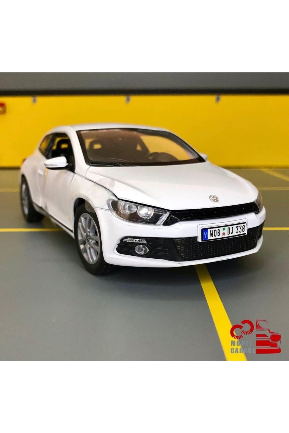 مدل خودرو VOLKSWAGEN SCIROCCO 1 24 SCALE C&amp;C MODEL GARAGE DIECAST METAL اورجینال WELLY