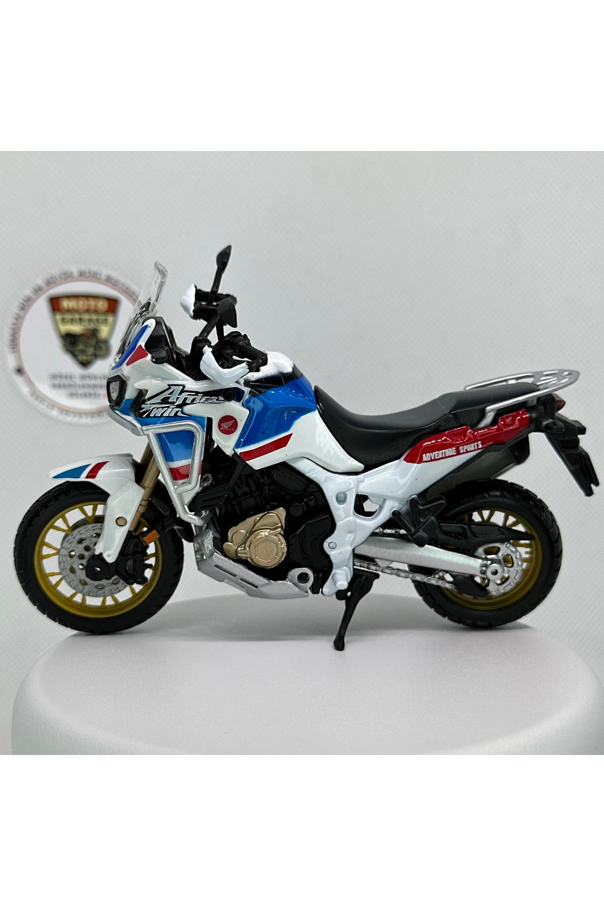 مدل خودرو 1:18 BURAGO HONDA AFRICA TWIN ADVENTURE از ترکیه Sunman