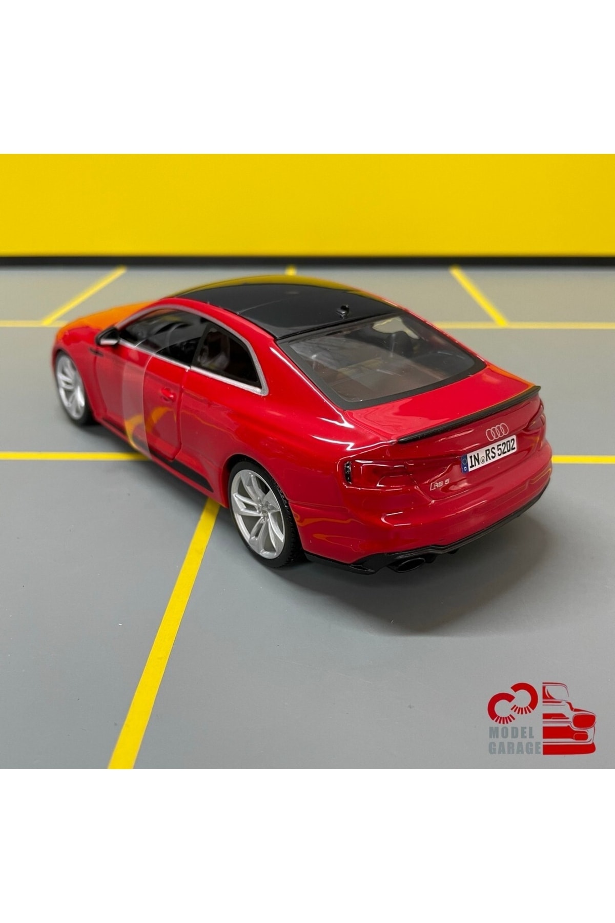 مدل خودرو AUDI RS 5 COUPE 1 24 SCALE C&C MODEL GARAGE DIECAST METAL از ترکیه Burago