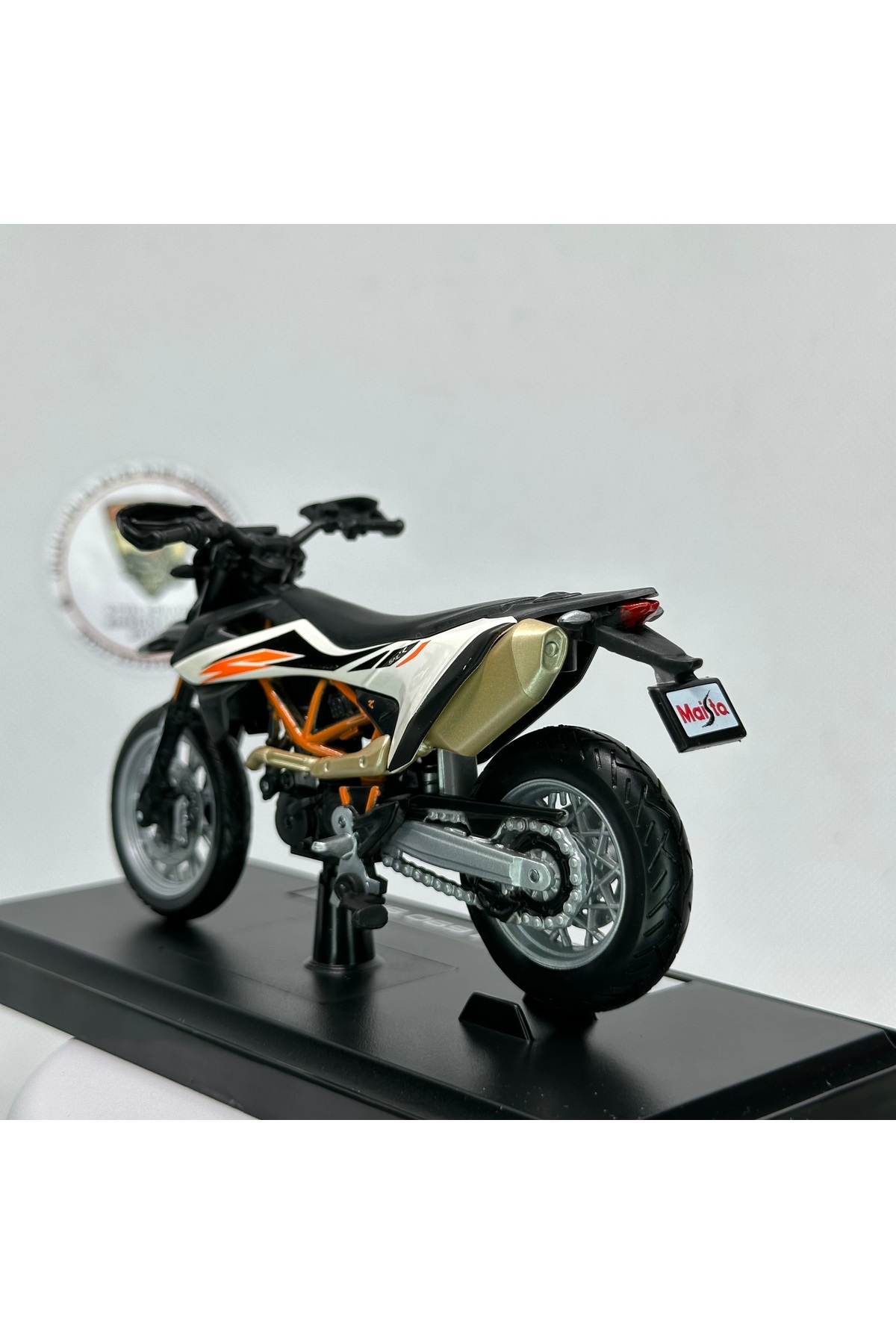 مدل خودرو موتور سیکلت KTM 690 SMC R 1:18 DIECAST – موتورسیکلت فلزی اورجینال Maisto Diecast