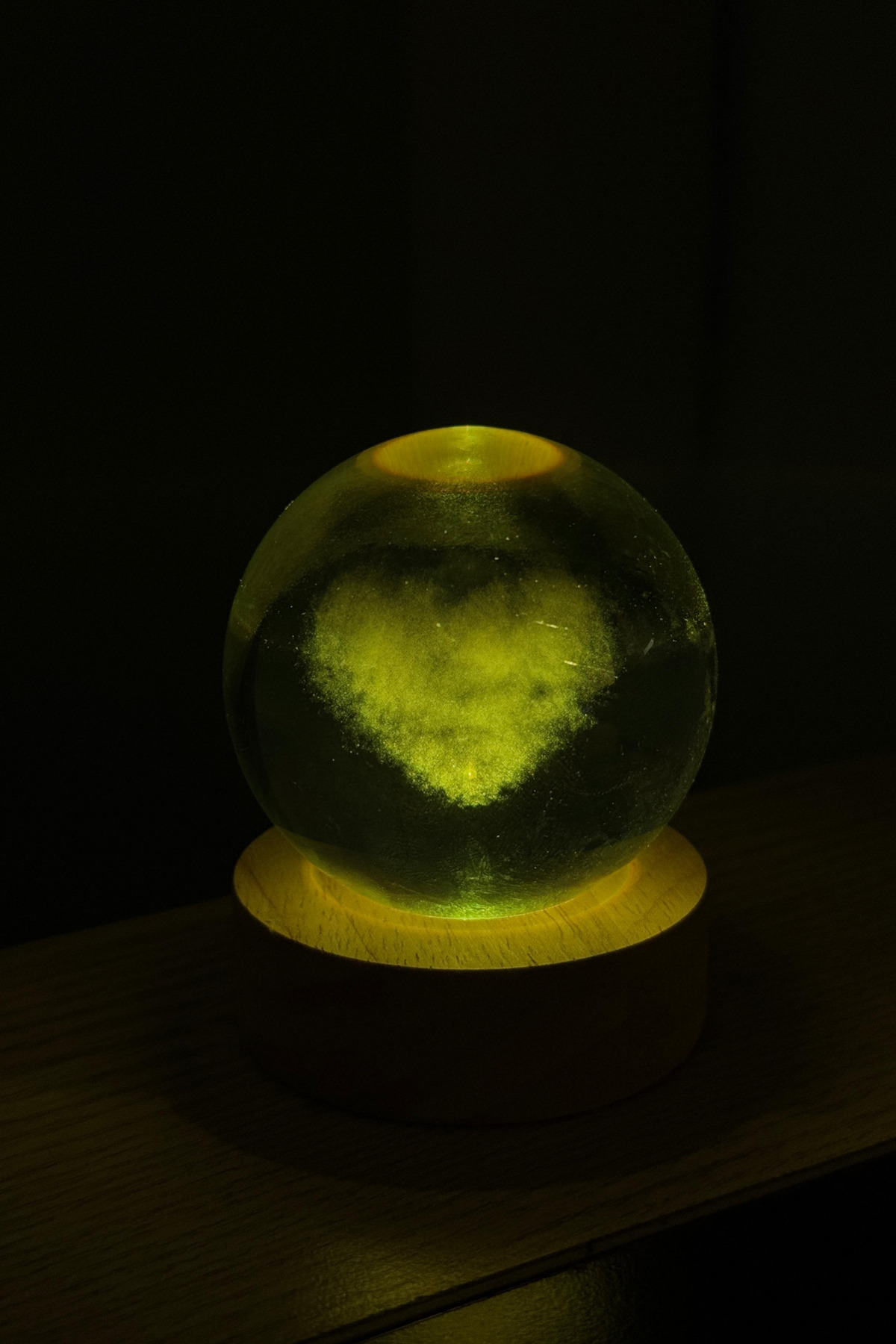 گوی برفی تغییر رنگ RGB LED چراغ‌دار HEART GLASS SNOW GLOBE CRYSTAL PLANET SPHERE هدیه برای عاشق از ترکیه Aşkın İncisi