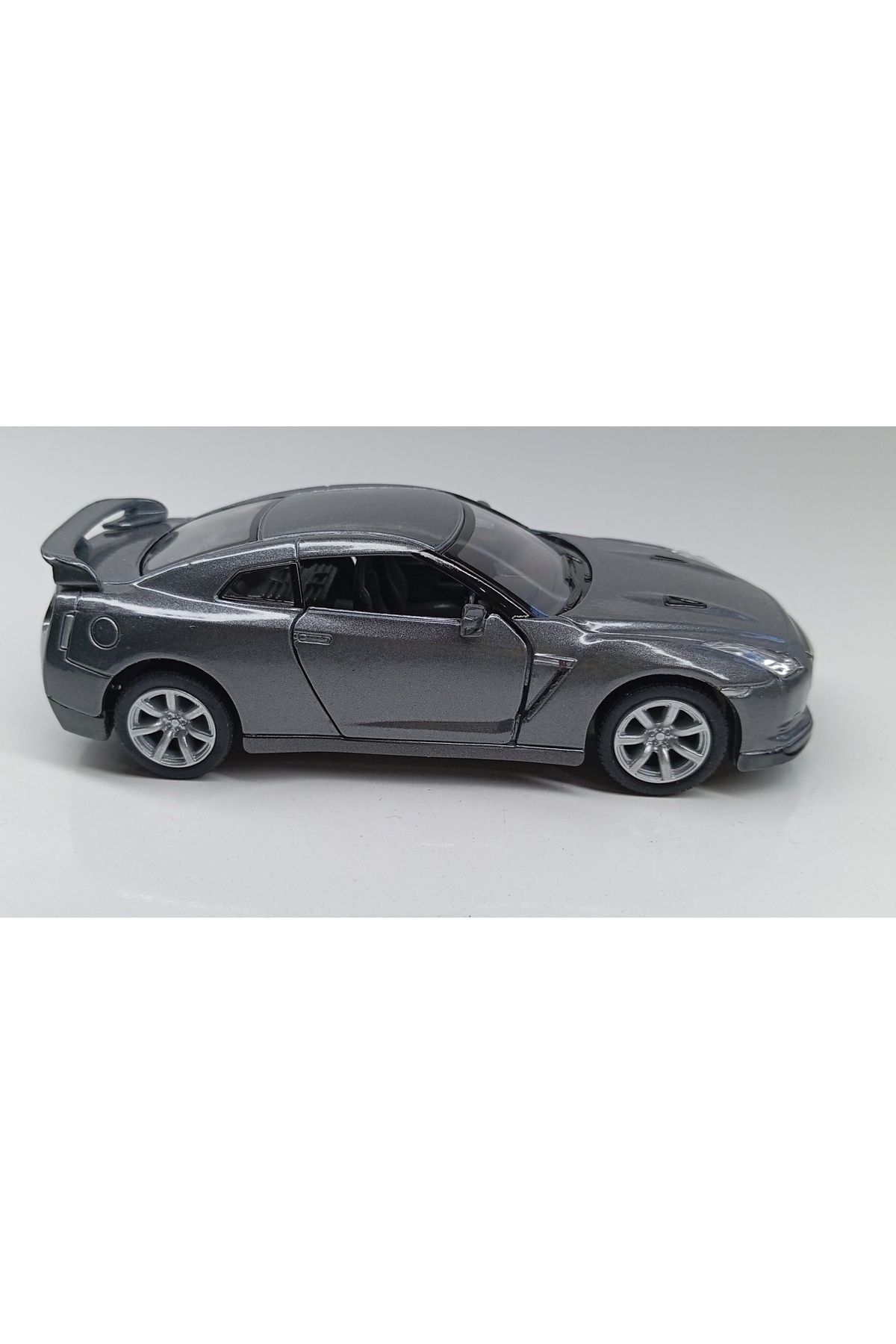 مدل خودرو مقیاس 1:36 2009 NISSAN GT R 35 PULL DROP METAL CAR اورجینال Kinsmart