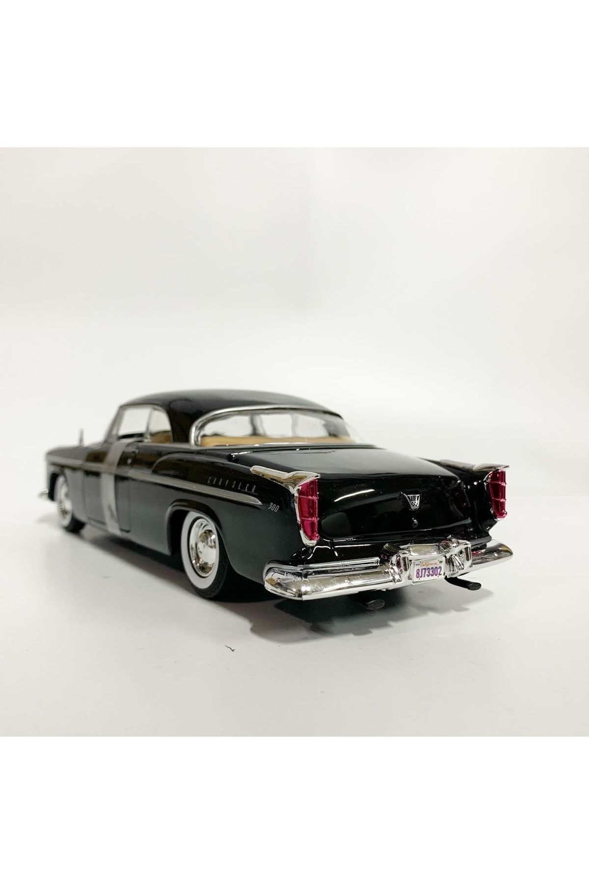 مدل خودرو MOTORMAX 1 24 CHRYSLER C300 1955 اورجینال Motor Max