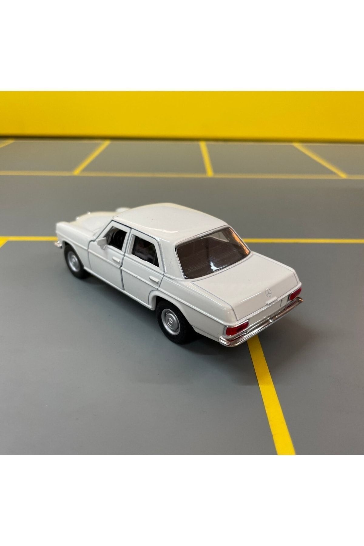 مدل خودرو MERCEDES BENZ 220 W115 1 36 SCALE DIECAST METAL MODEL CAR PULL DROP TOY اورجینال Genel Markalar