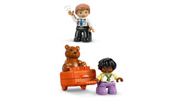 مجموعه ساختنی تجربه اولین فرودگاه لگو LEGO DUPLO مدل 10443، ۲۳ قطعه، حداقل سن ۲ سال