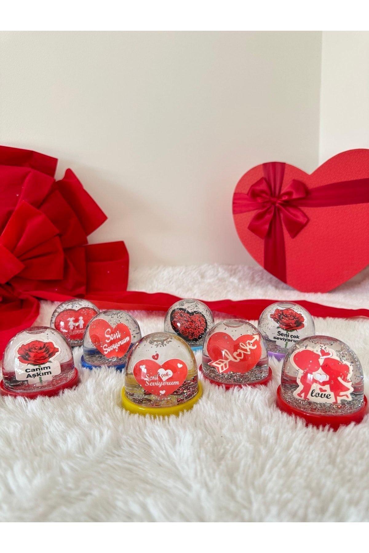 گوی برفی مجموعه LOVE WRITTEN SNOW GLOBE GLITTER سایز کوچک 1 عدد از ترکیه KıtayGroup