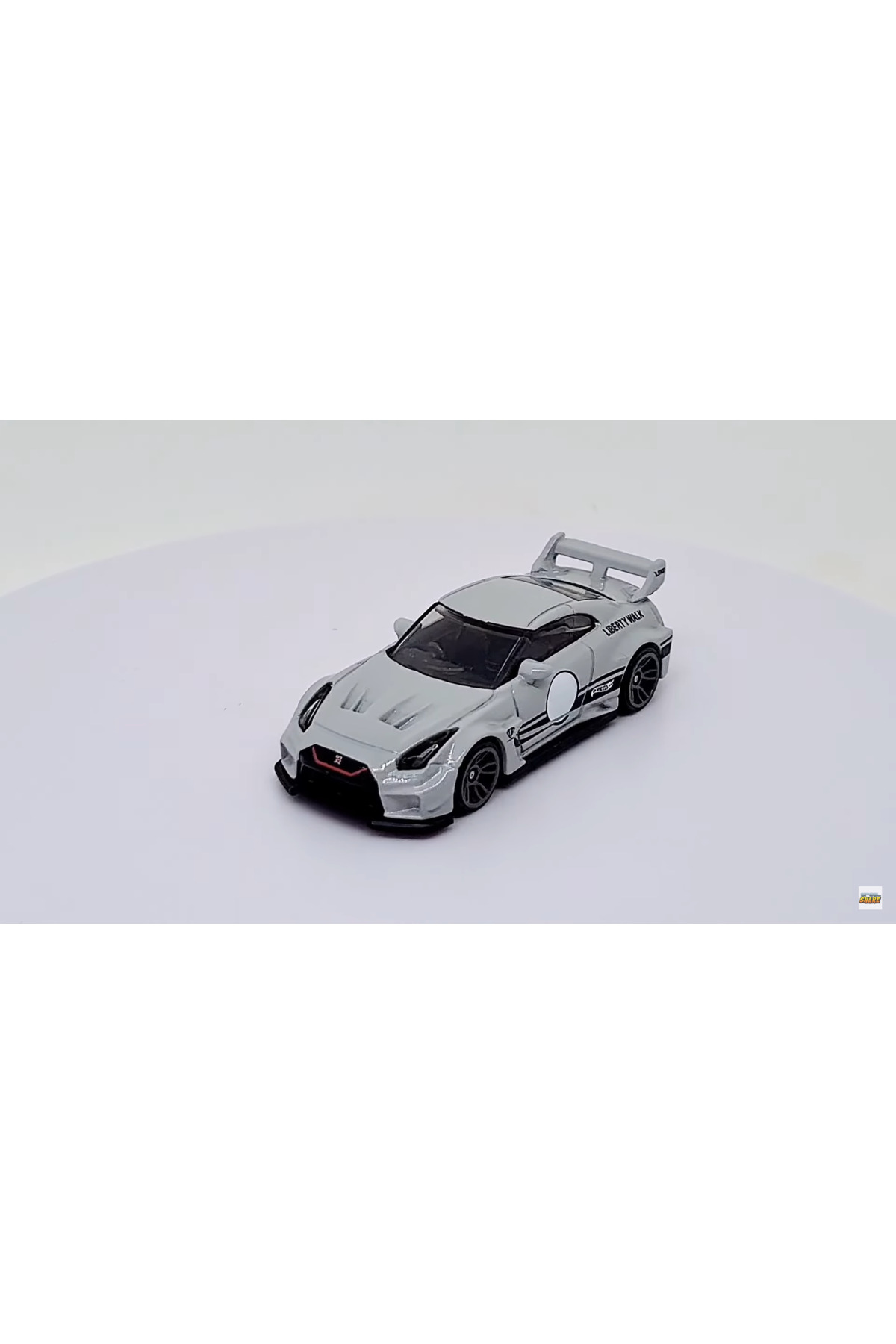 ماشین اسباب بازی LB SILHOUTTE WORKS GT NISSAN 35GT RR VER.2 مدل R35 LIBERTY WALK هات ویلز اورجینال HOT WHEELS