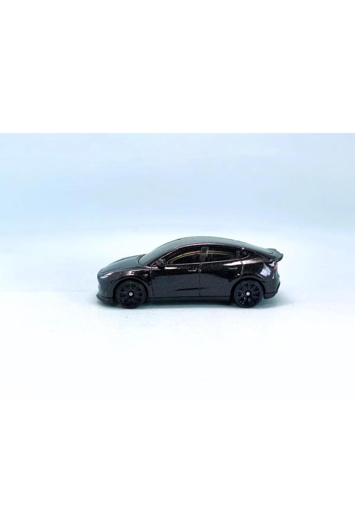 ماشین اسباب بازی اتومبیل های تک مدل TESLA Y HTC93 هات ویلز اورجینال HOT WHEELS