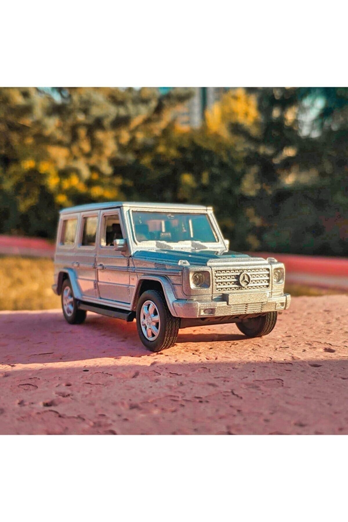 مدل خودرو 1:32 1:36 مرسدس بنز G کلاس G500 دیکست ماشین خاکستری اورجینال WELLY