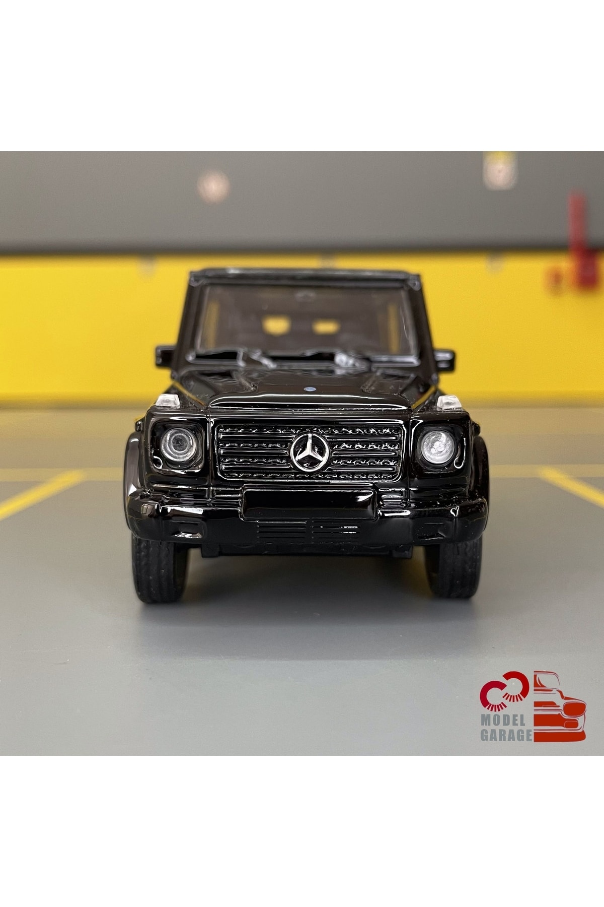 مدل خودرو ماشین اسباب بازی مرسدس بنز G کلاس 1 36 SCALE DIECAST METAL MODEL اورجینال WELLY