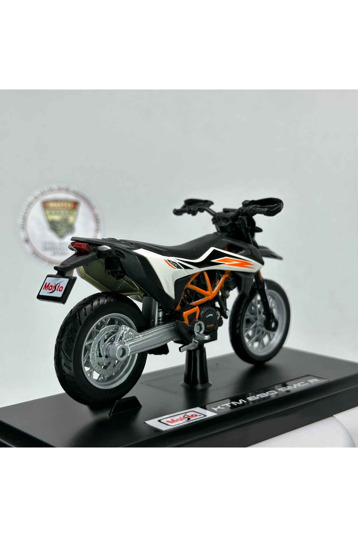 مدل خودرو موتور سیکلت KTM 690 SMC R 1:18 DIECAST – موتورسیکلت فلزی اورجینال Maisto Diecast