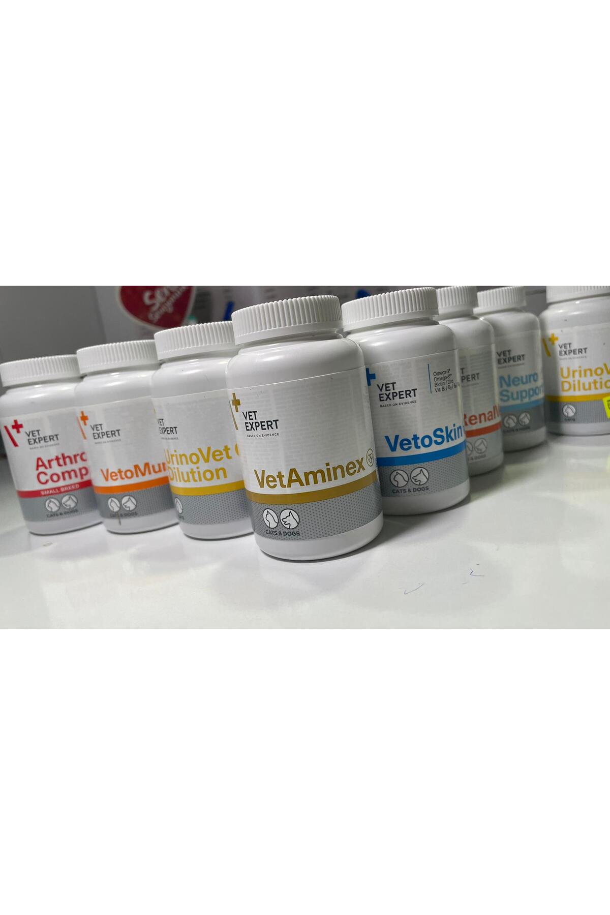 محصول جمع‌آوری موی حیوانات مدوت Medvet Vetaminex Vetexpert