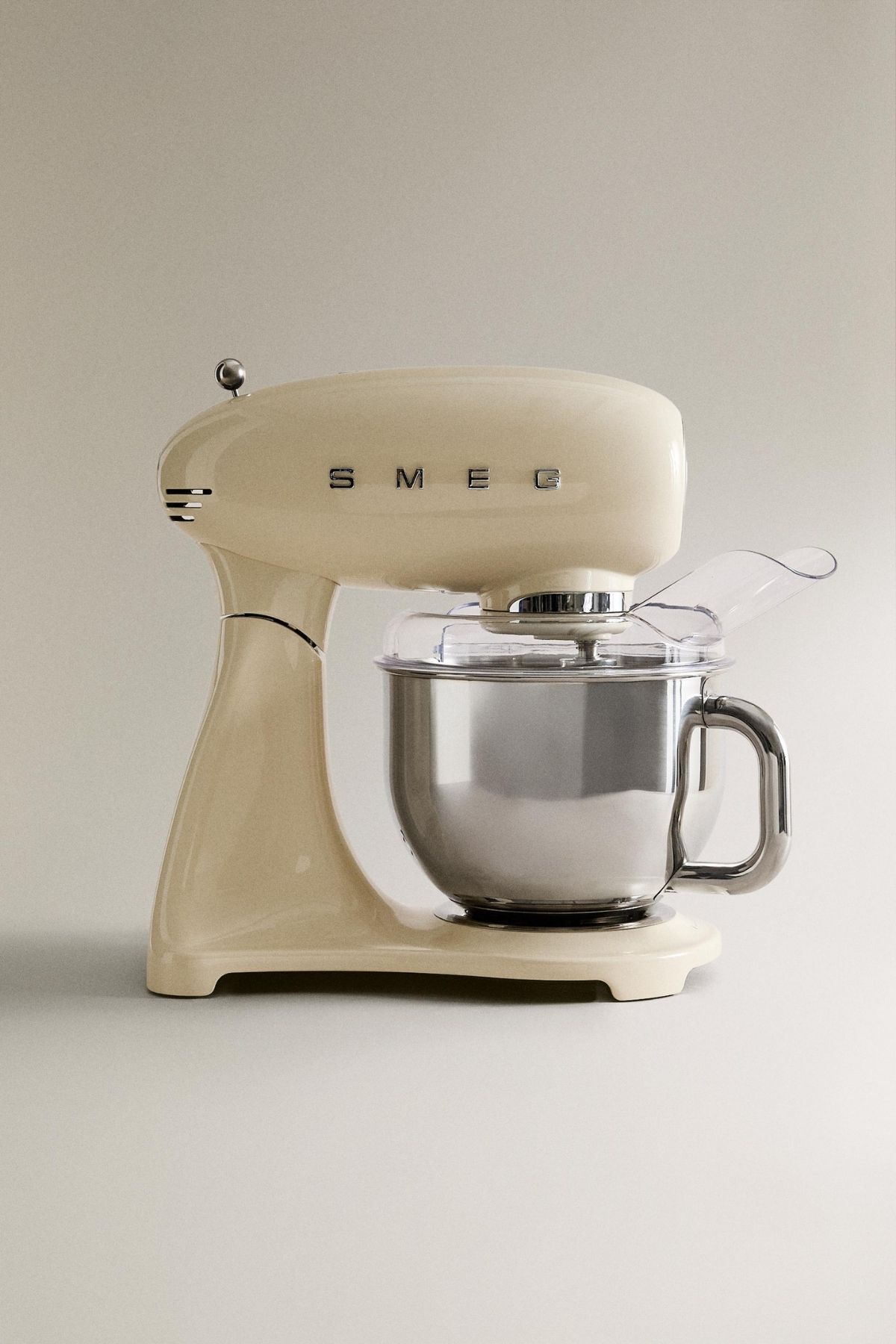 میکسر و ست کرم پایه 4.8 لیتری سبک 50 SMF03CREU اورجینال Smeg