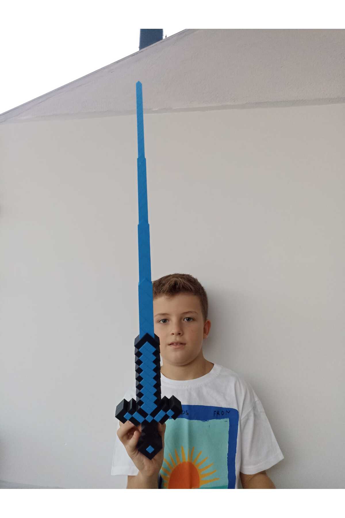 اسباب بازی های فیگور دیگر شمشیر الماس 60 سانتی متری MINECRAFT DIAMOND SWORD وقتی آن را تکان می دهید باز شود smilechild