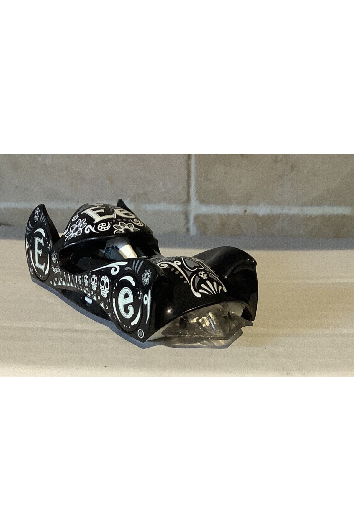 ماشین اسباب بازی CLOAK AND DAGGER HKH54 هات ویلز اورجینال HOT WHEELS