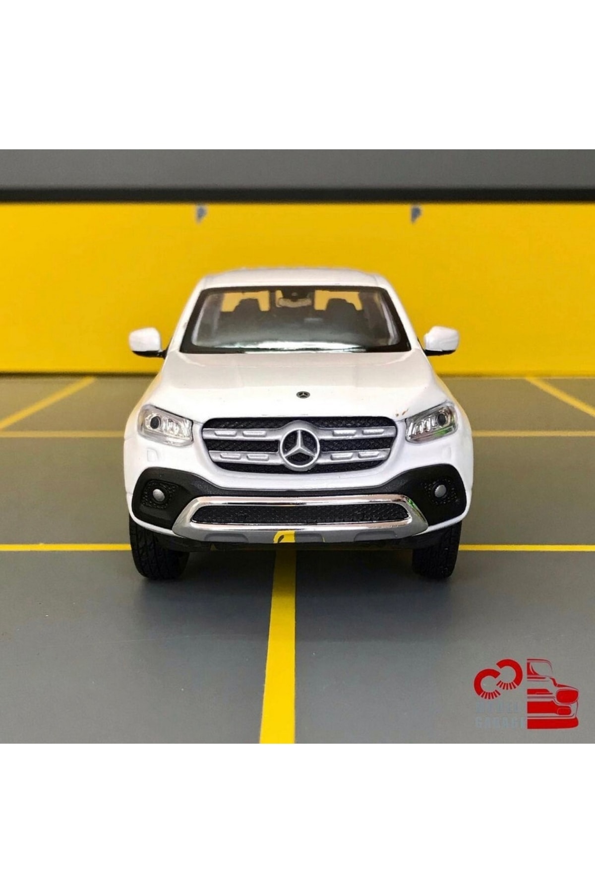 مدل خودرو مرسدس بنز X CLASS 1 24 SCALE C&amp;C MODEL GARAGE DIECAST METAL CAR اورجینال WELLY