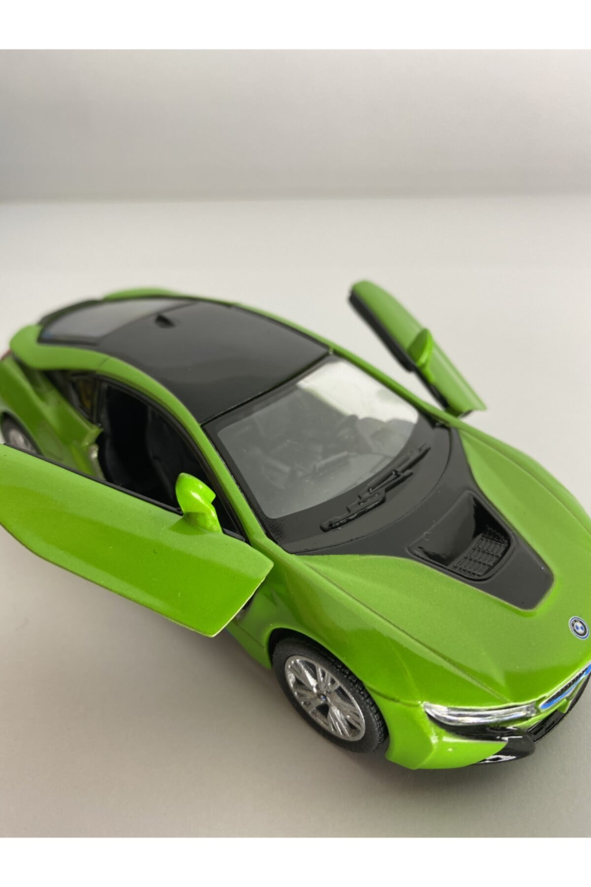 مدل خودرو ماشین اسباب بازی فلزی BMW I8 چک و دارای مجوز DROP اورجینال Diecast