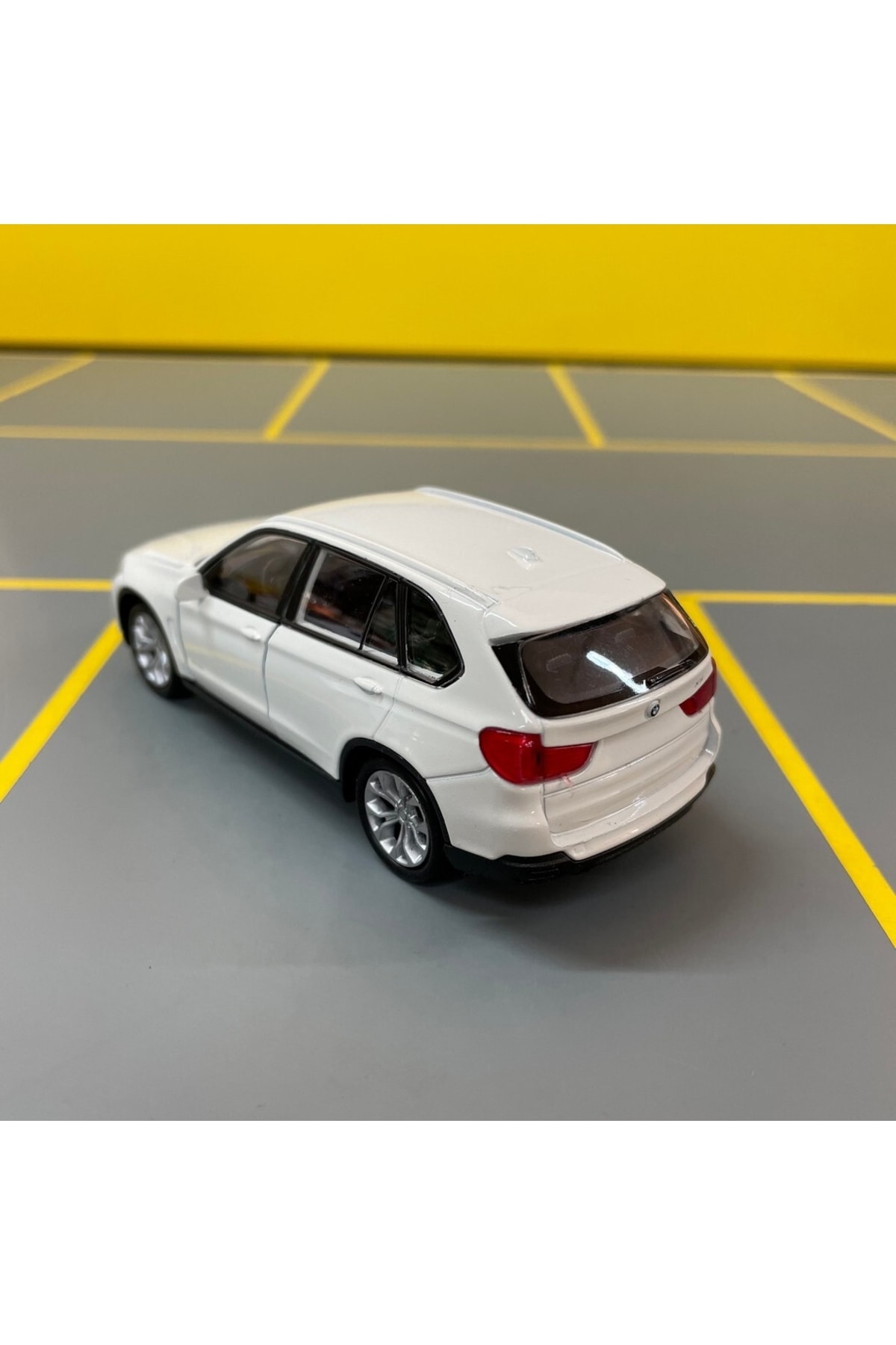 مدل خودرو BMW X5 1 36 SCALE DIECAST METAL MODEL CAR PULL DROP TOY اورجینال WELLY