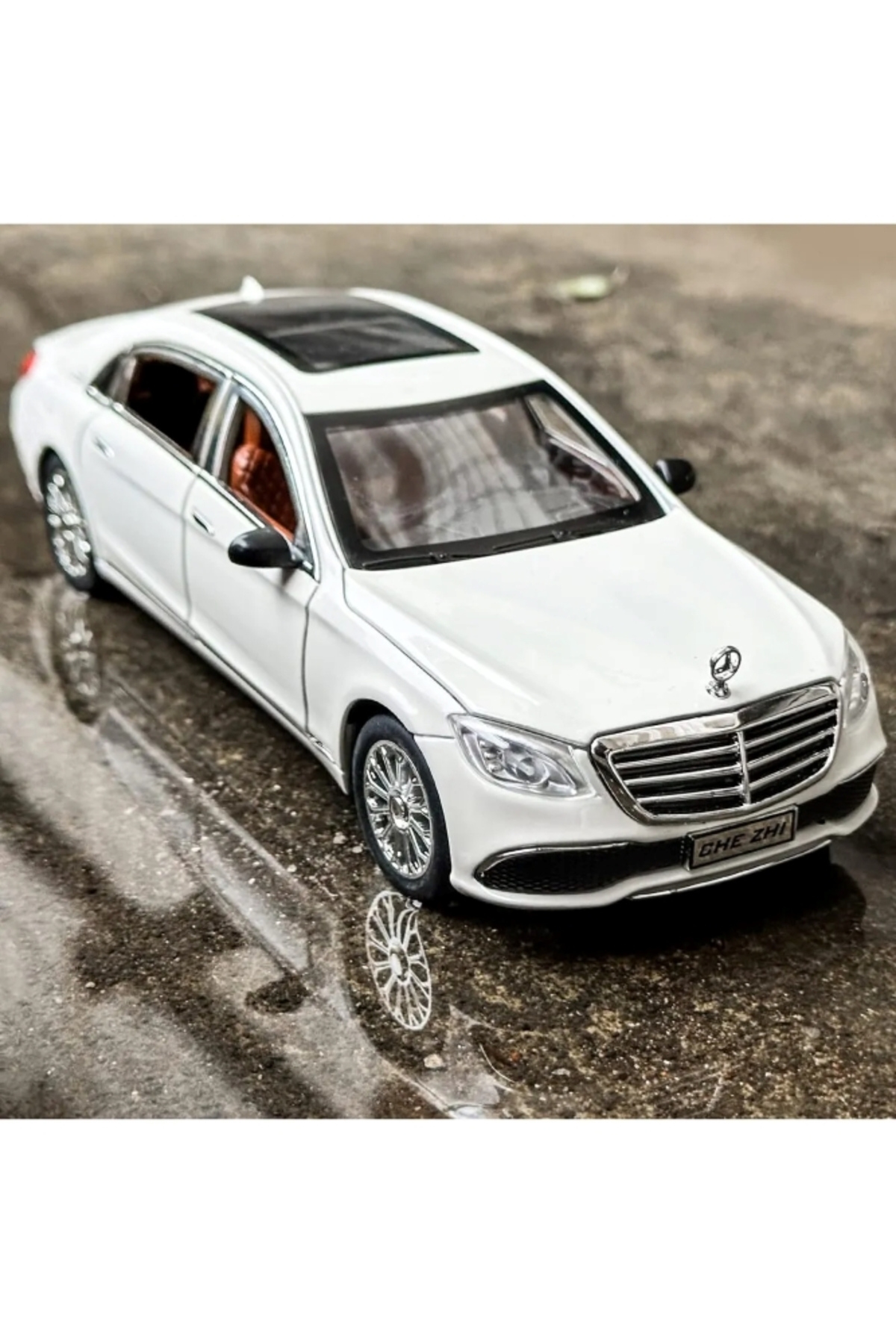 مدل خودرو مرسدس بنز ماشین E300L 1:24 DIECAST فلزی مجموعه با صدا و نور 21 سانتی متر اورجینال scntoys
