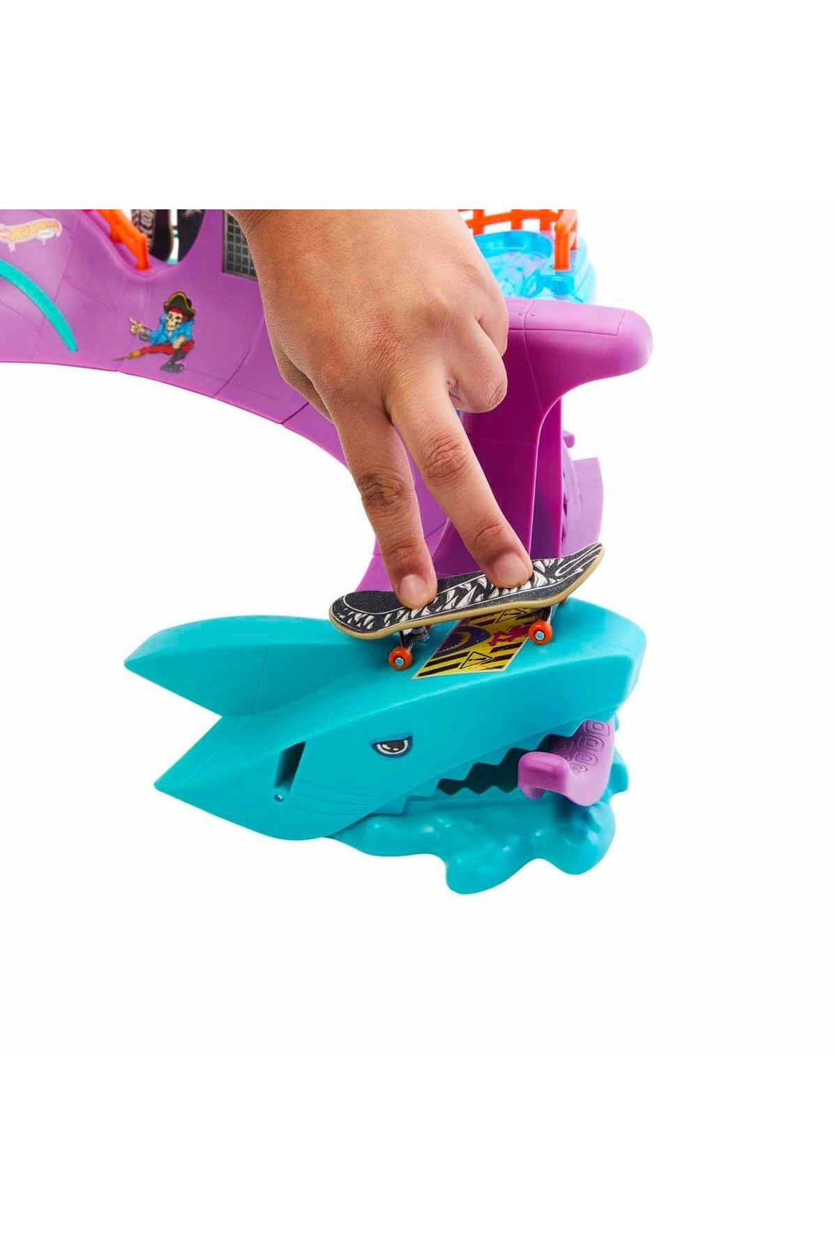 ماشین اسباب بازی مجموعه پارک اسکیت اختاپوس HMK01 از ترکیه HOT WHEELS