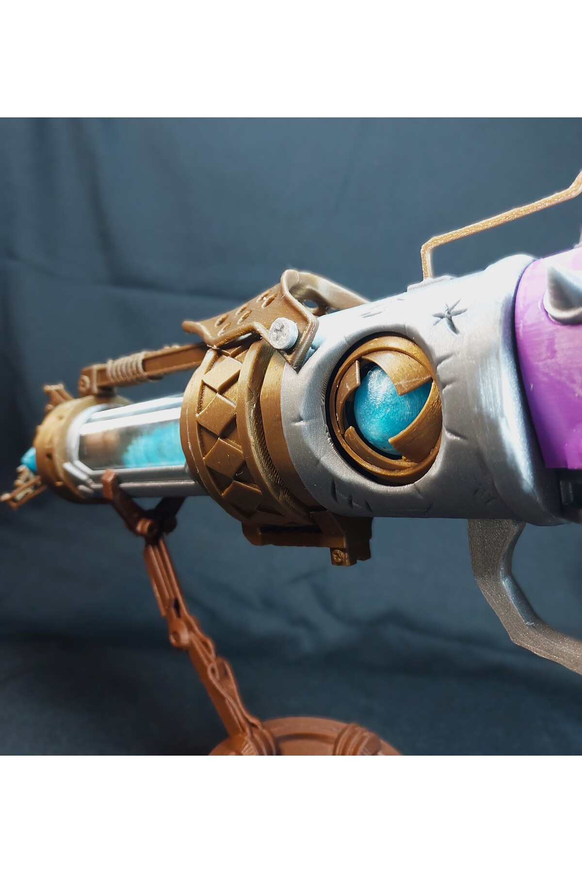 فیگور مجسمه اسلحه اسباب بازی نمادین ARCANE JINX از ترکیه figur
