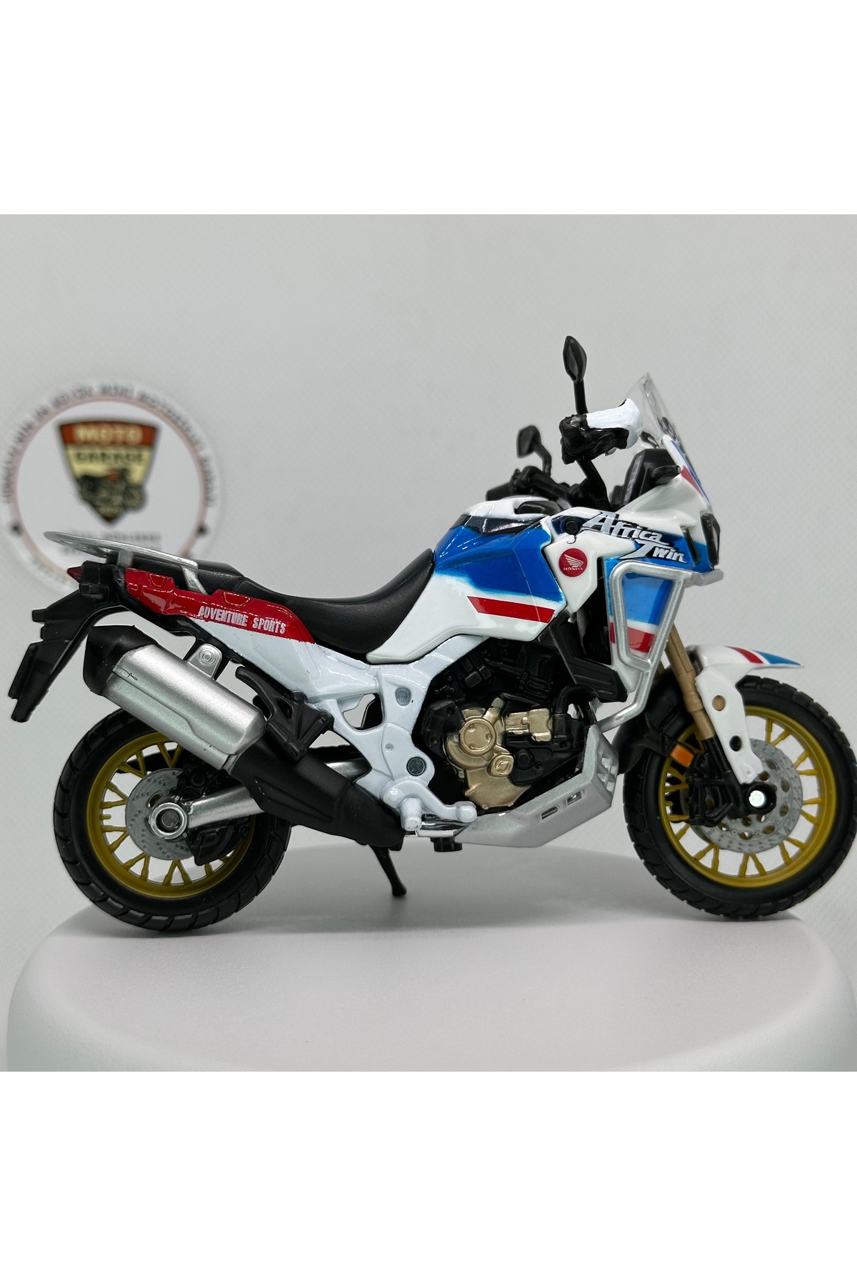 مدل خودرو 1:18 BURAGO HONDA AFRICA TWIN ADVENTURE از ترکیه Sunman