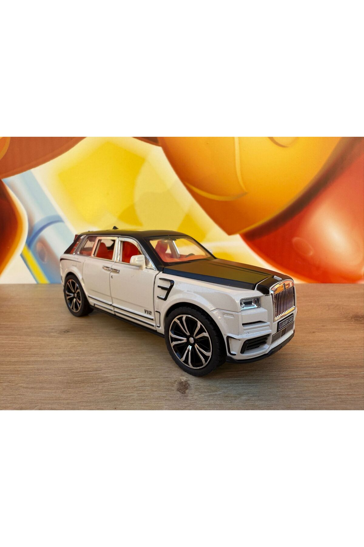 مدل خودرو فلز اسباب بازی با جلوه های صوتی سبک 1:24 ROLLS ROYCE JEEP CAR DIE CAST COLLECTIBLE 18CM اورجینال scntoys