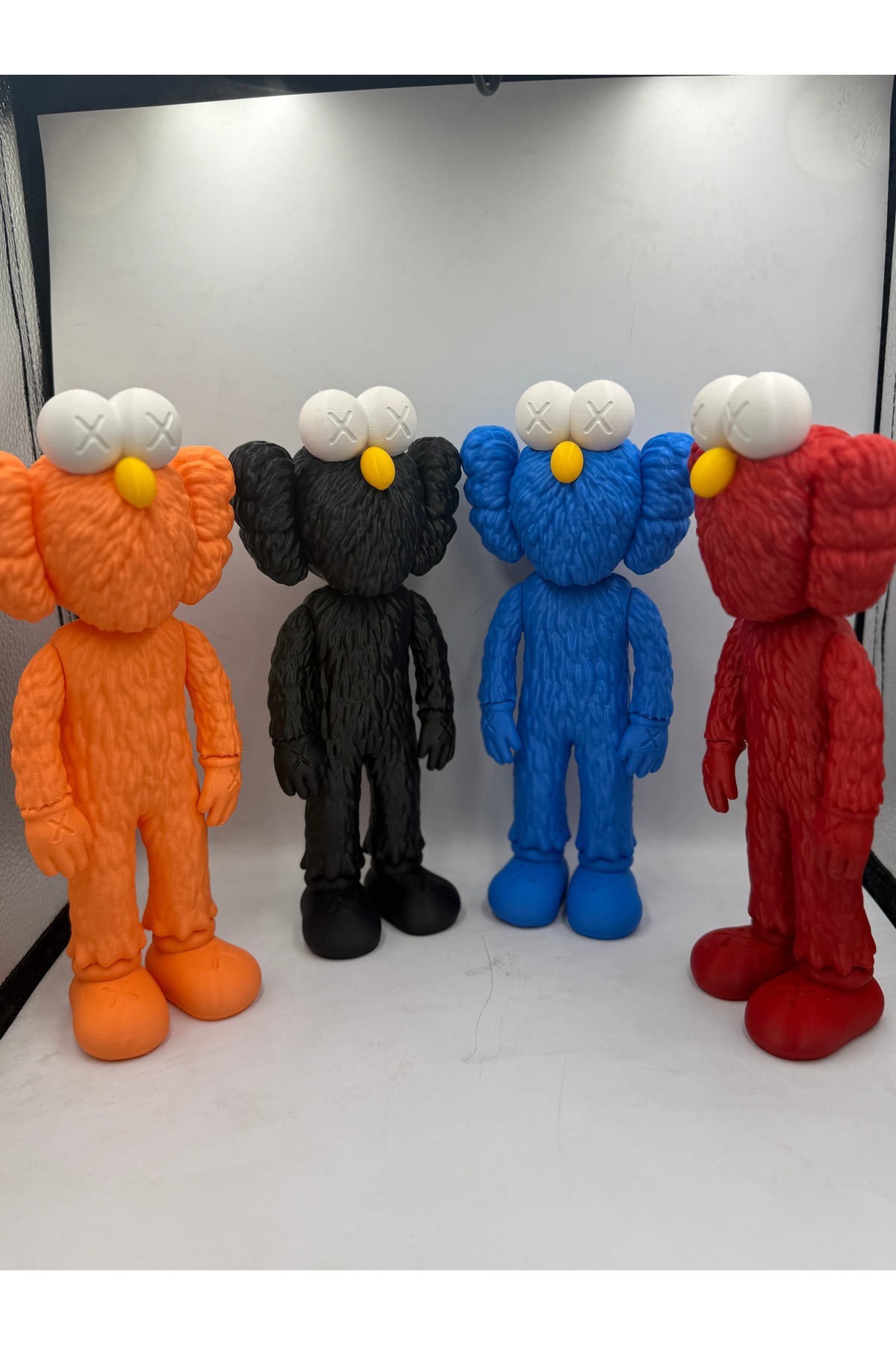 فیگور KAWS BBF مشابه 24 سانت فروشگاهی شکل 4 تکه رنگ سفارشی ساخت Goplast Premium