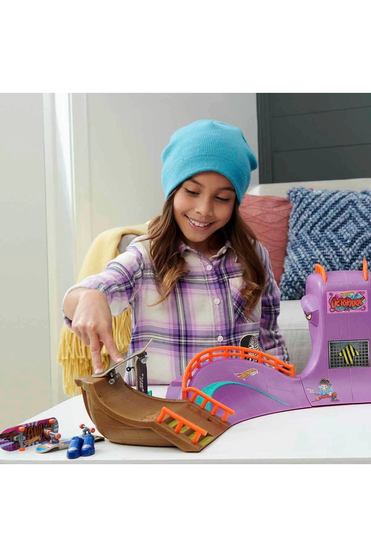 ماشین اسباب بازی مجموعه پارک اسکیت اختاپوس HMK01 از ترکیه HOT WHEELS