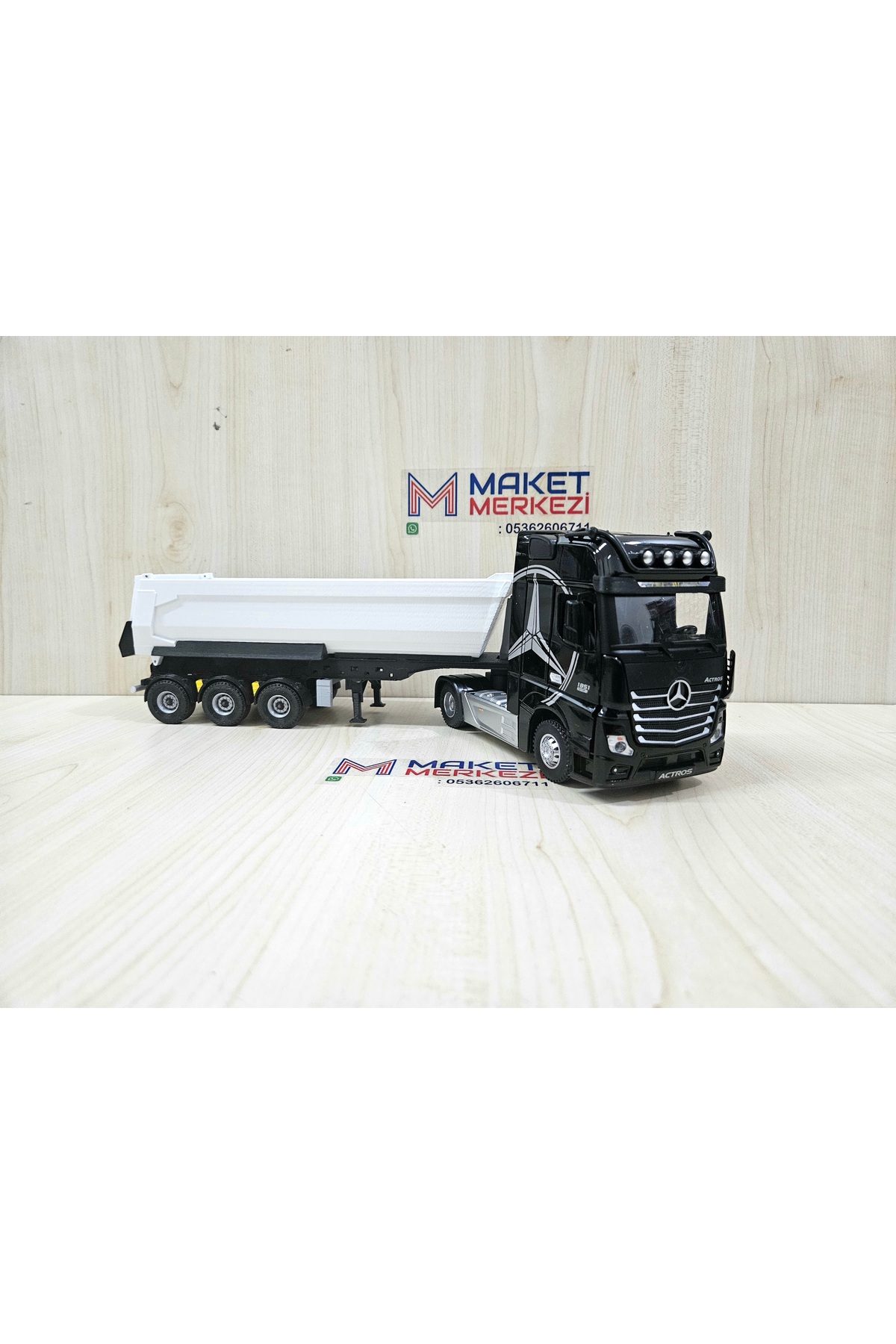 مدل خودرو 35 سانتی متر طول 1 36 MERCEDES ACTROS DUMP TRUCK MODEL نام نوشته شده مشکی اورجینال Maket