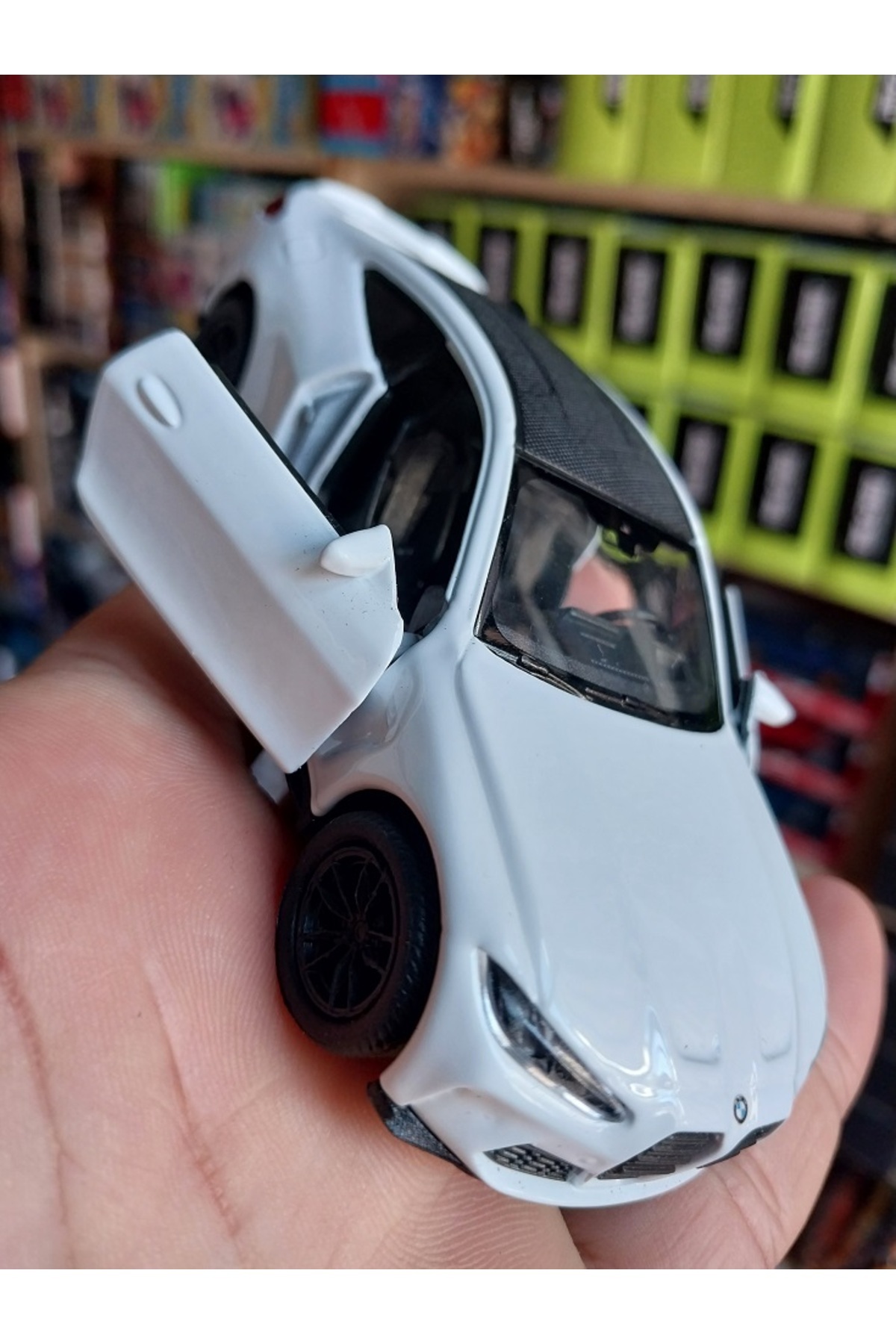 مدل خودرو BMW M4 NEW 2022 CASE 1.36 DIECAST ORIGINAL METAL CAR PULLBACK DOORS OPEN WHITE از ترکیه OYUNCAKSAHİLİ